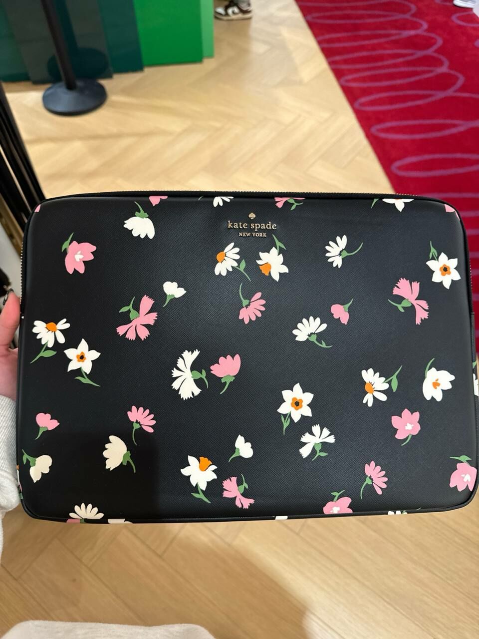 [S] KATE SPADE KF476 MADISON FLORAL WALTZ PR LAPTOP SLEEVE,BLACK MULTI, 196021443367 (SKS1084)