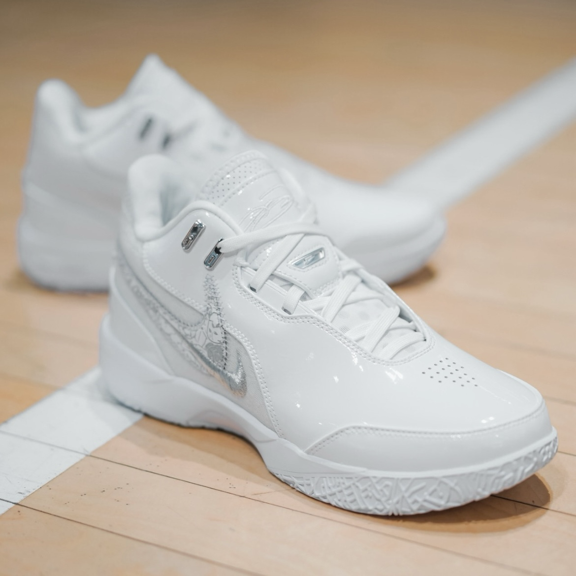 Nike LeBron NXXT Gen AMPD EP 白銀 LBJ 詹皇 實戰籃球鞋