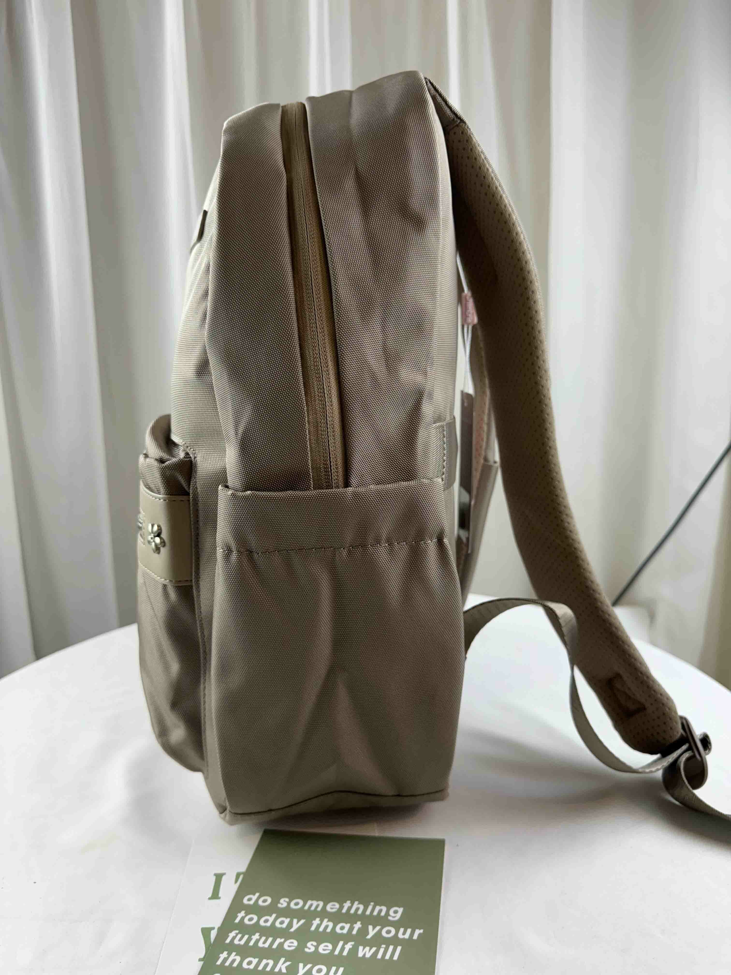 現貨 Arctic hunter 卡其 多功能後背包 多功能電腦包 防潑水電腦包 後背包 #CB00649