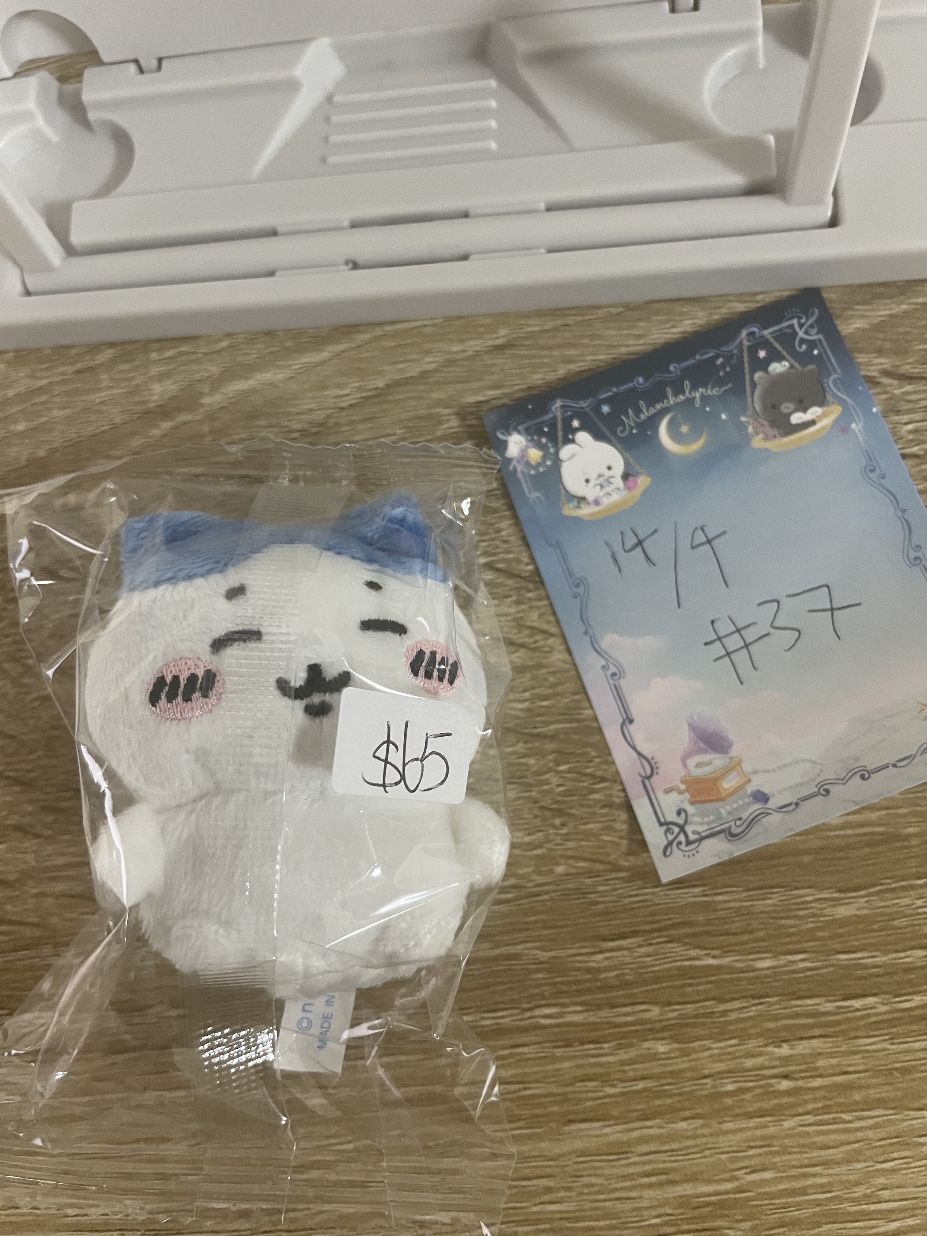 CHIIKAWA 八字貓 公仔#37