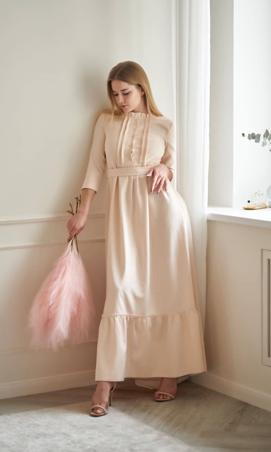 梨形身材修飾洋裝 ▶ 縮腰長洋裝