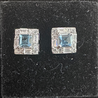 T507藍托帕石耳環