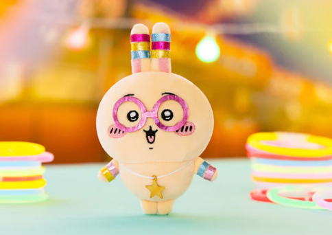 現貨-CHIIKAWA-螢光眼鏡兔公仔吊飾