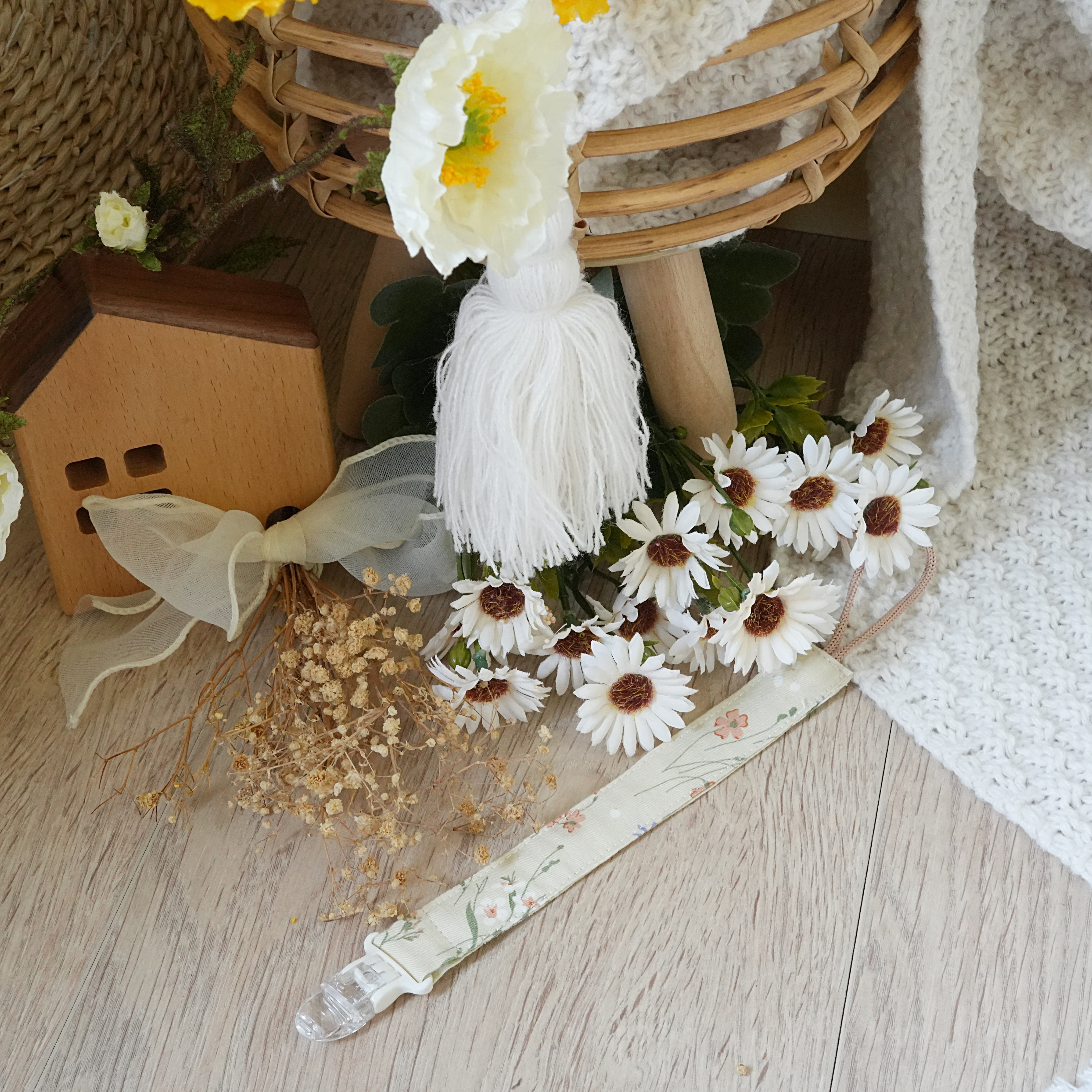 Hi Y.P store-鱷魚夾-清晨花露