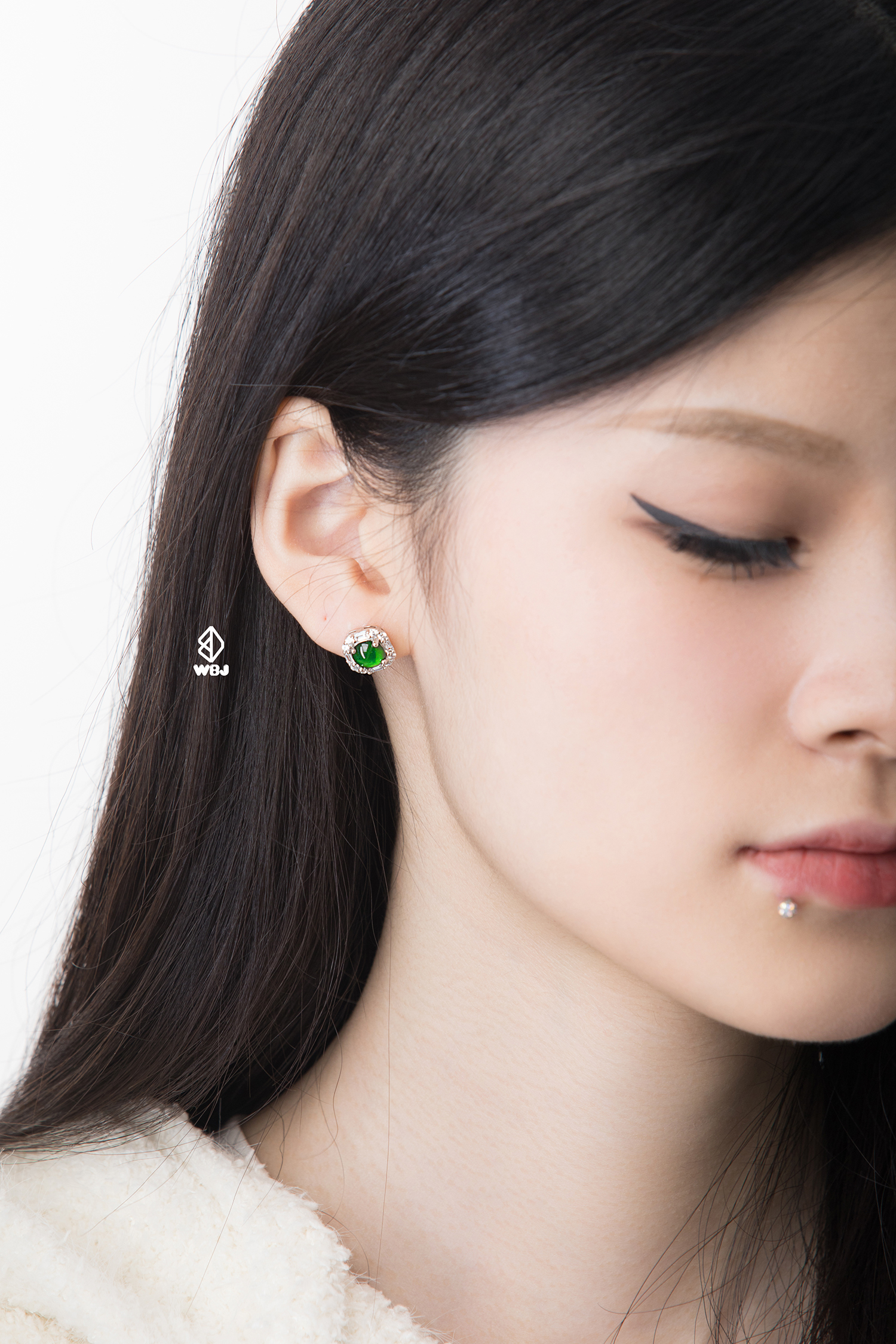 翡翠| 綠翡翠群鑲純銀耳釘