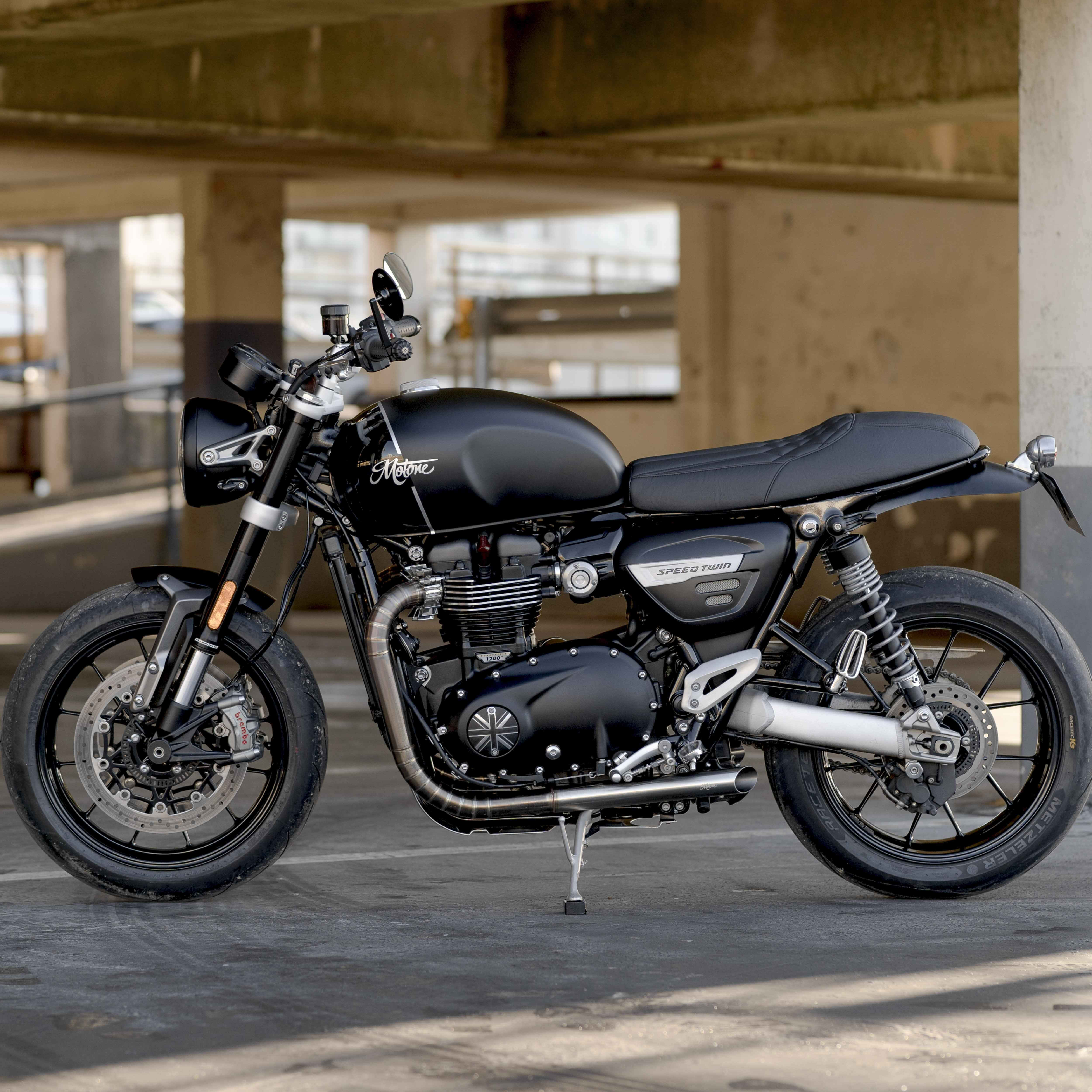 Motone  水冷 Speed Twin 1200專用 單座 駝峰 椅墊 菱格條紋 黑