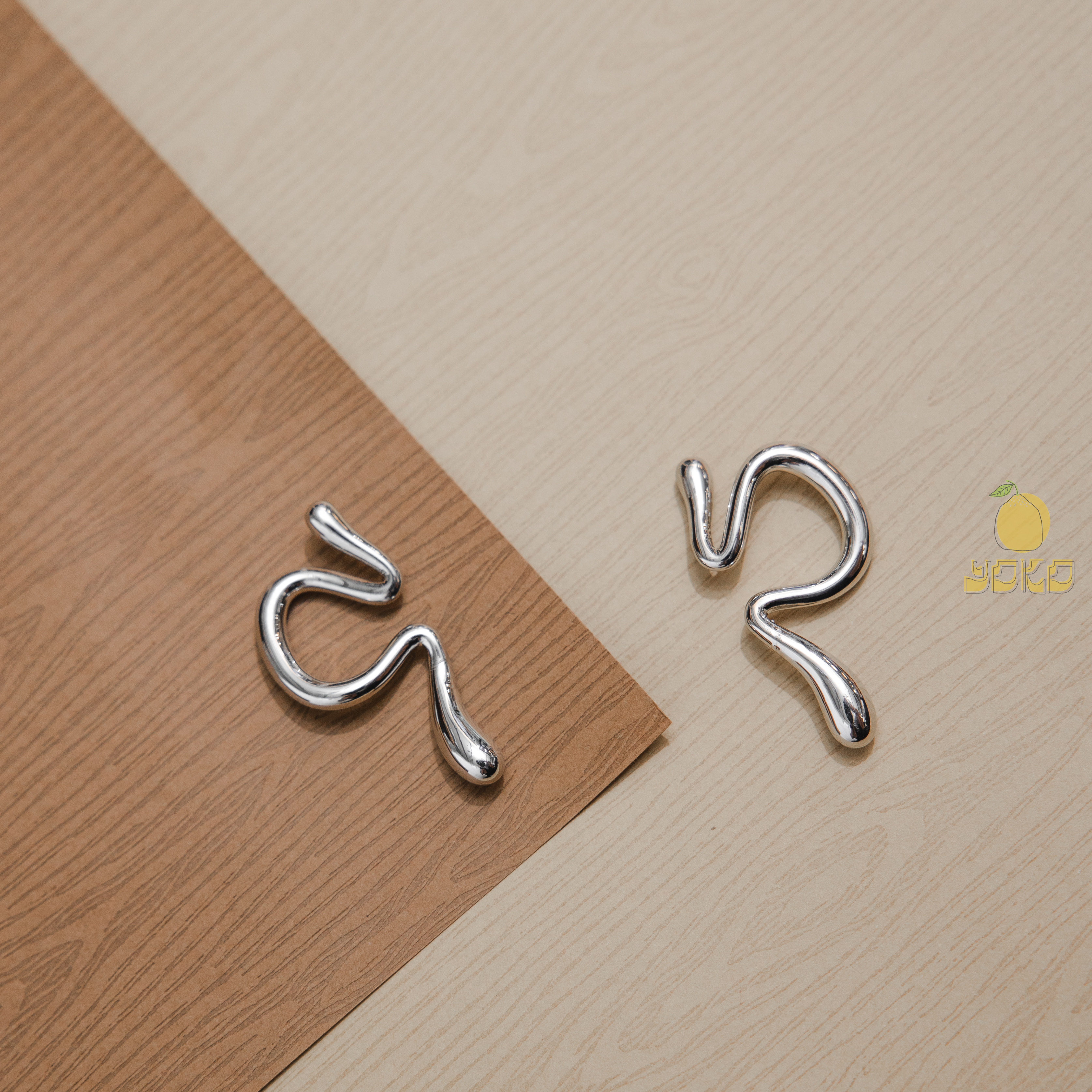 YOKO - 不規則耳骨夾