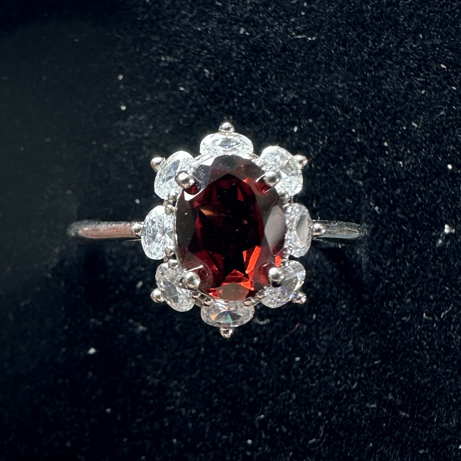 T75紅寶石榴石戒指