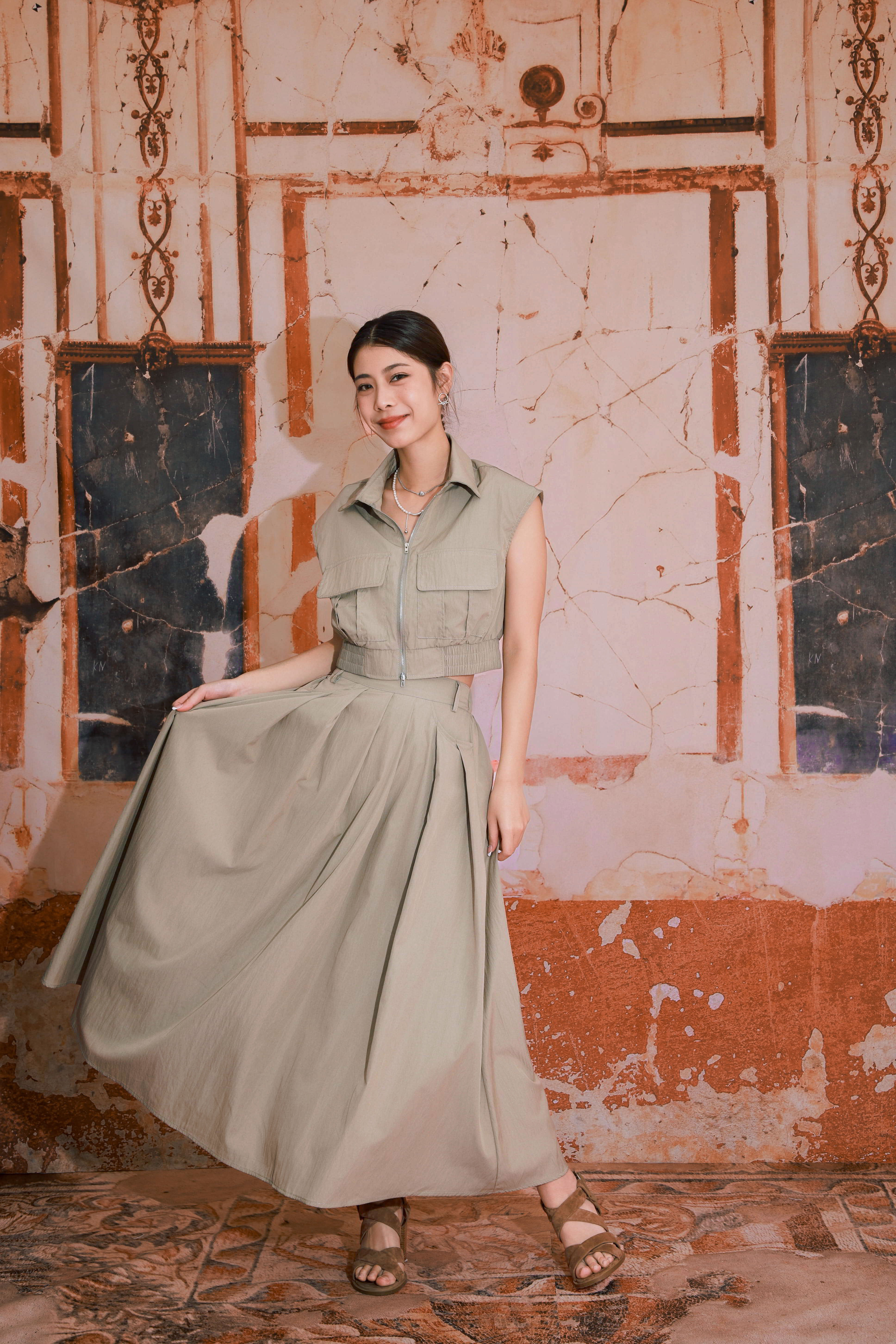 造型 856（套裝＋涼鞋）