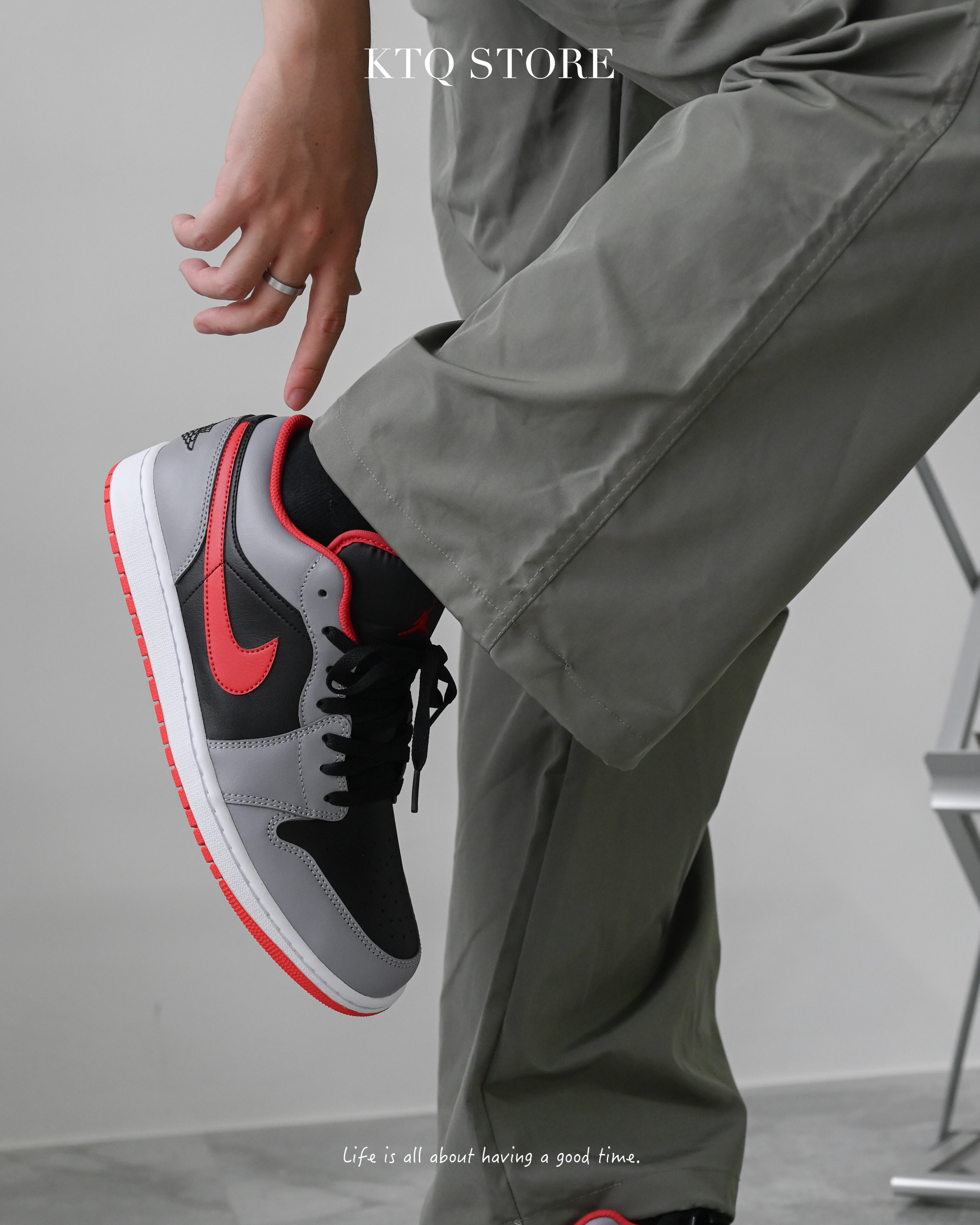 KTQ STORE ‧ NIKE JORDAN 1 LOW "Smoke Grey" 煙灰紅男鞋 553558-060