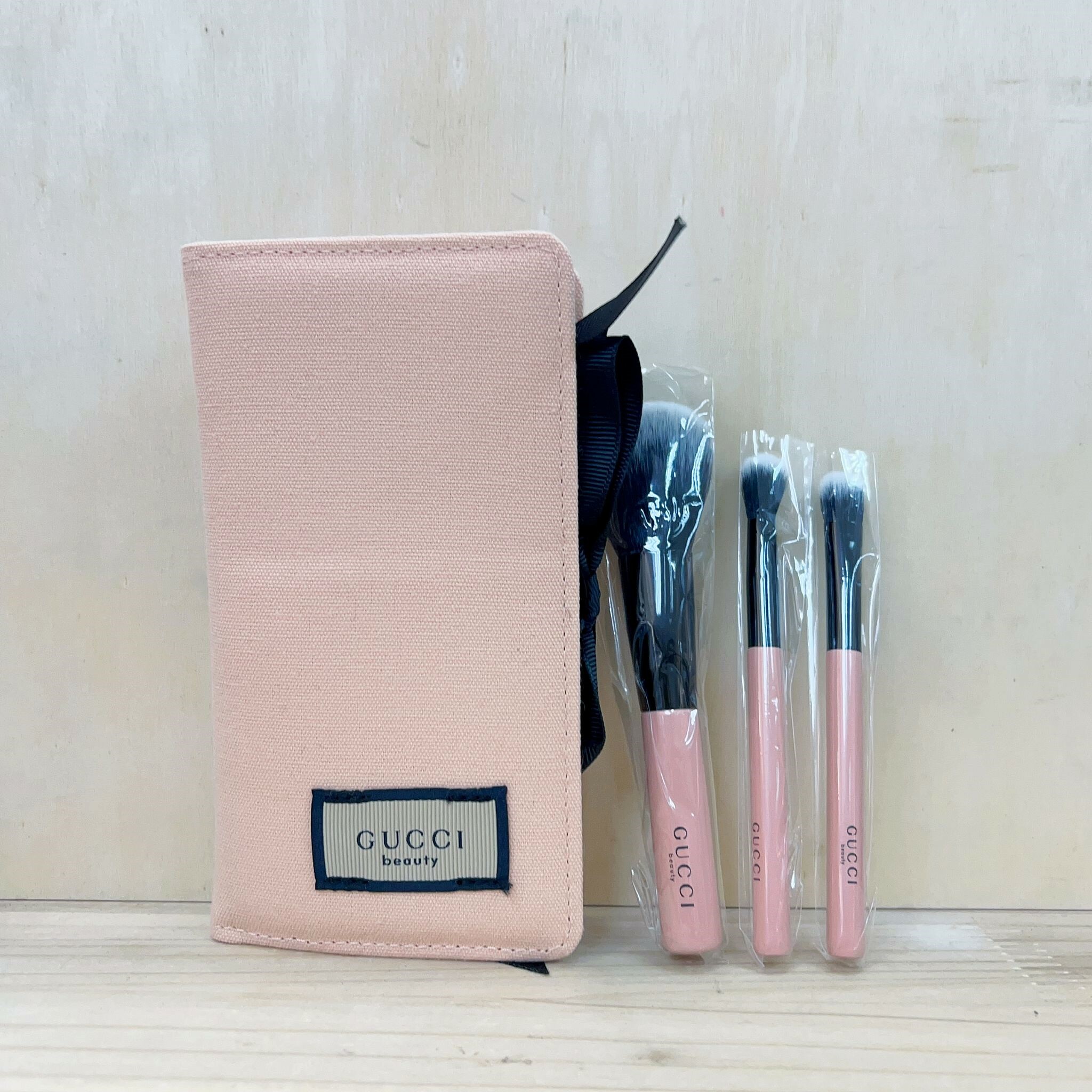 GUCCI 化妝掃 3 件套