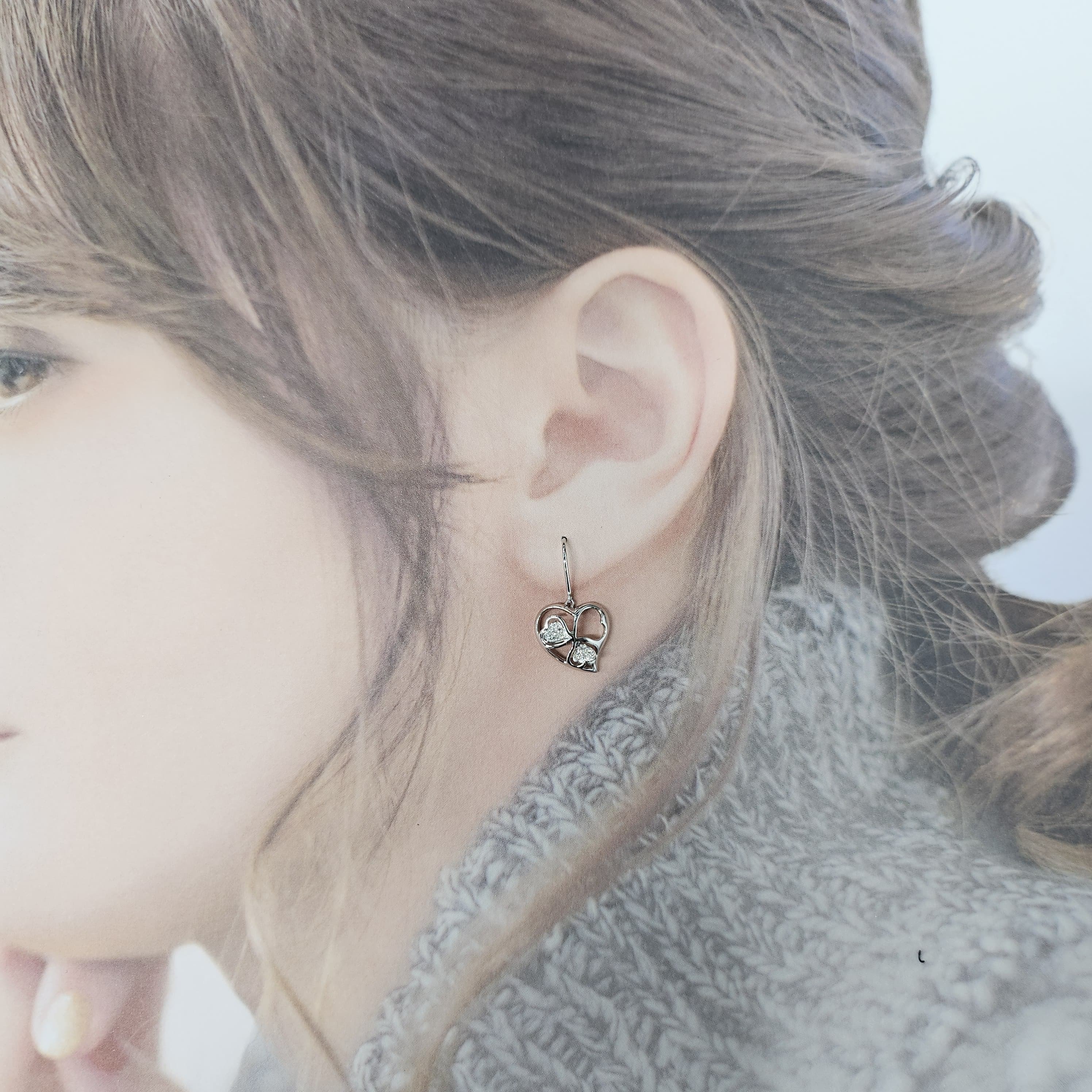 全新18K白金16鑽石吊耳環