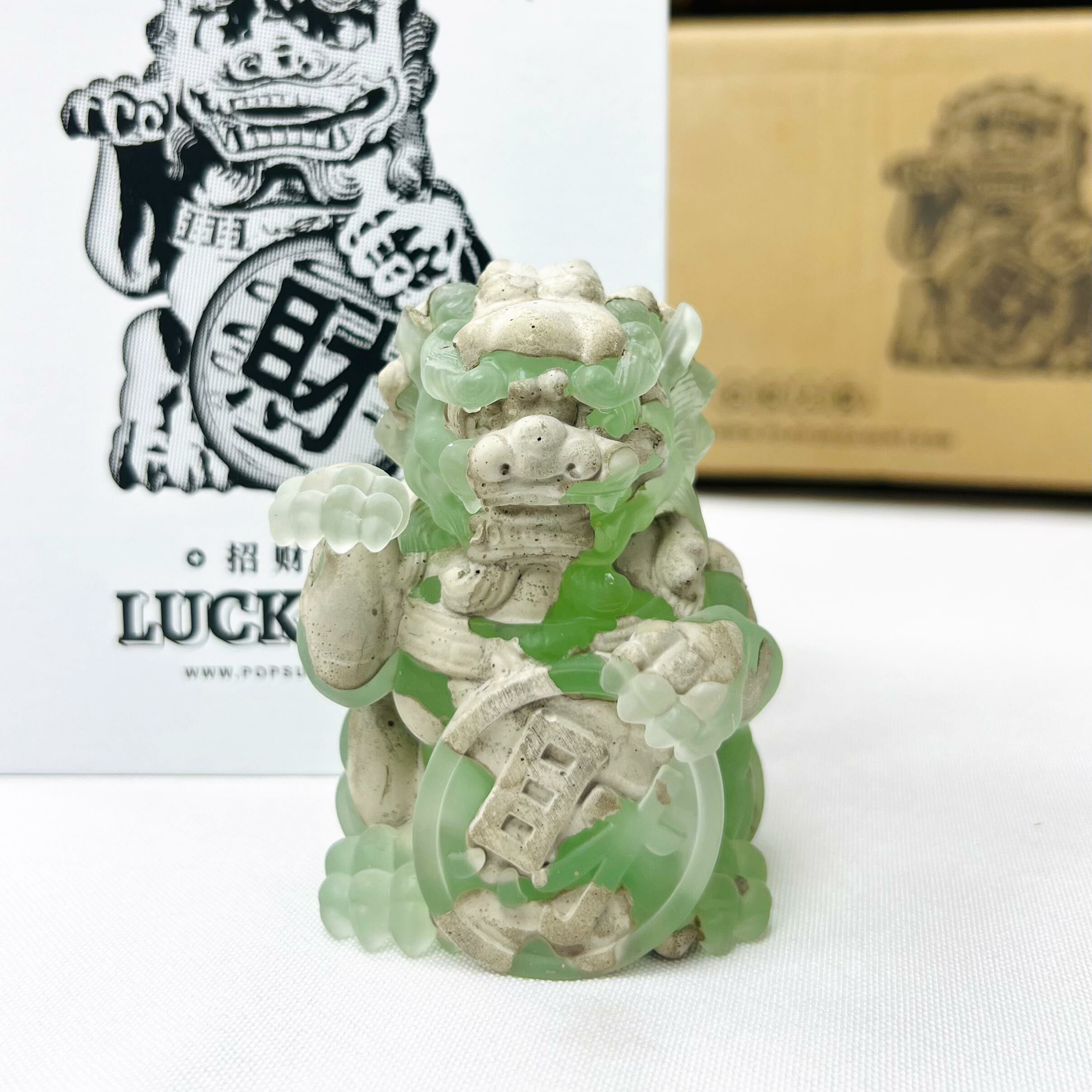 LUCKY CAT by POP Sunday