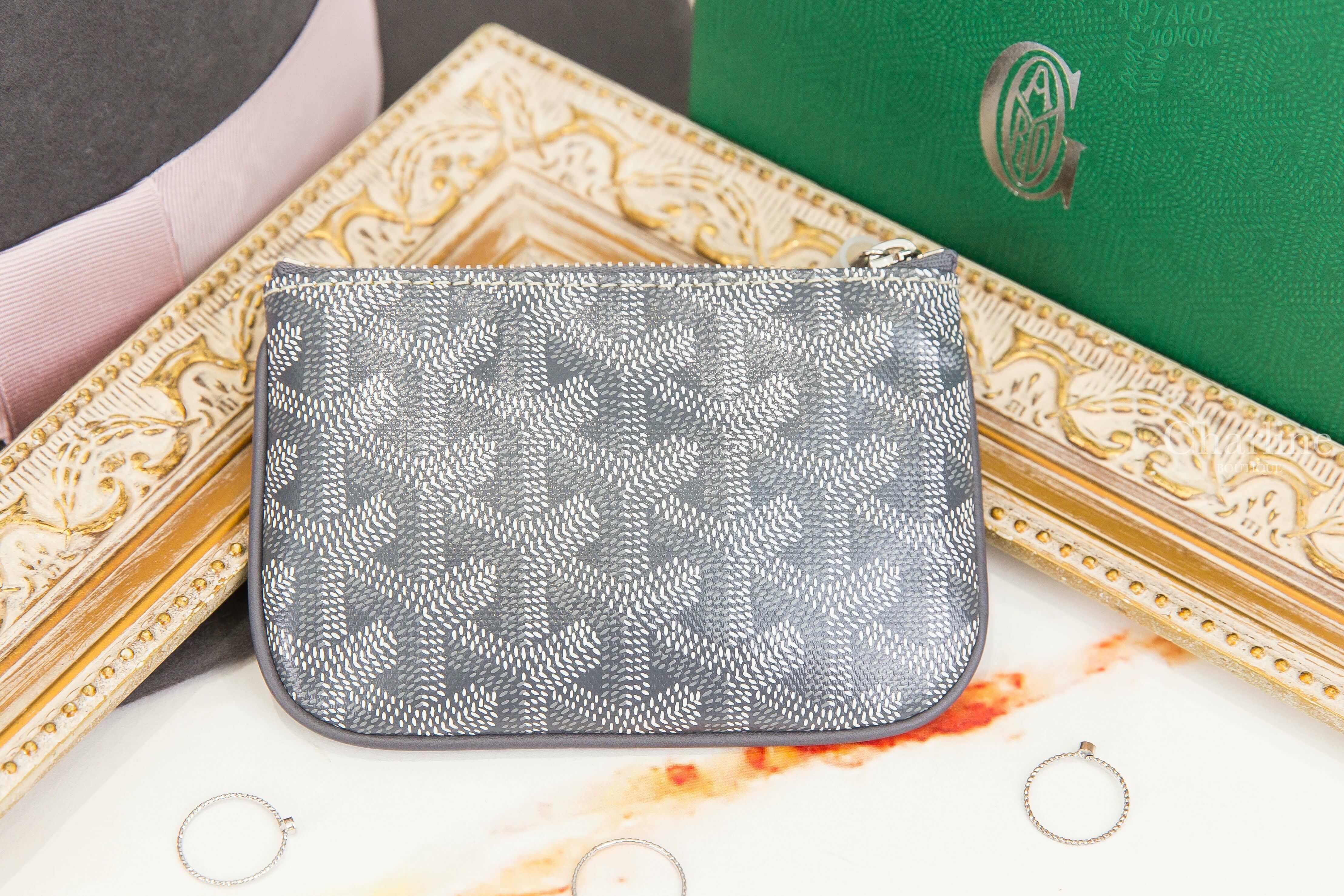 Goyard Sénat Nano Key Pouch 灰色小牛皮黃色內裡銀釦拉鍊鑰匙零錢包-Charline Boutique 精品代購