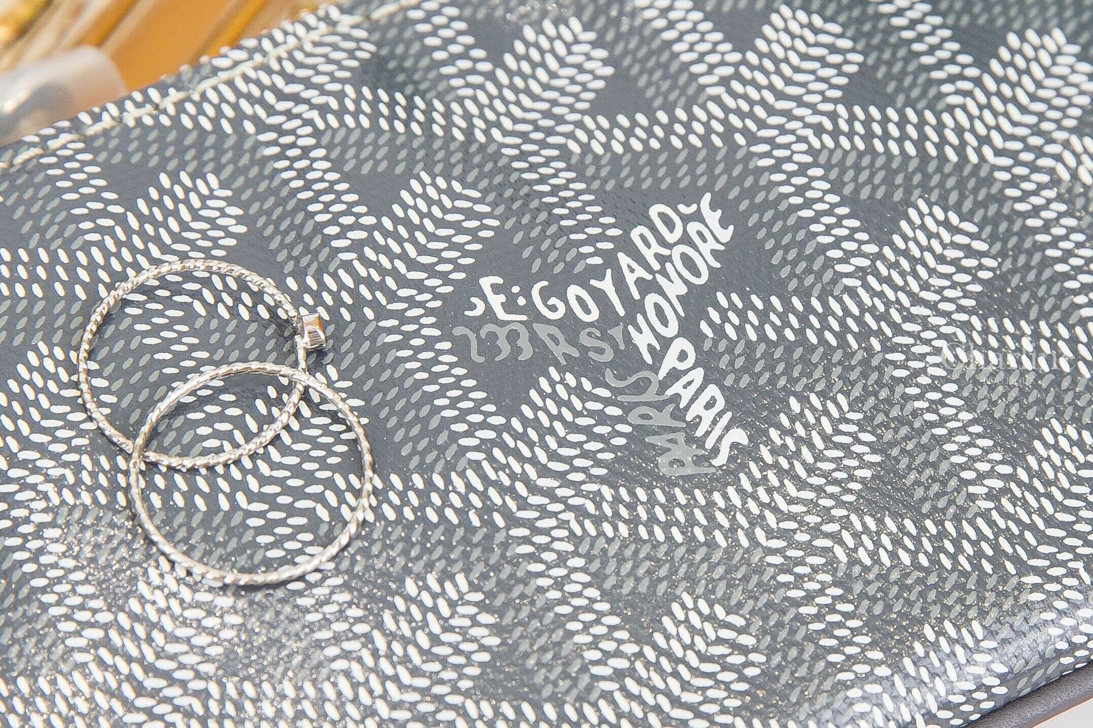 Goyard Sénat Nano Key Pouch 灰色小牛皮黃色內裡銀釦拉鍊鑰匙零錢包