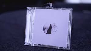 Anna hisbbuR - ‘I’ EP Mini Chain Box set