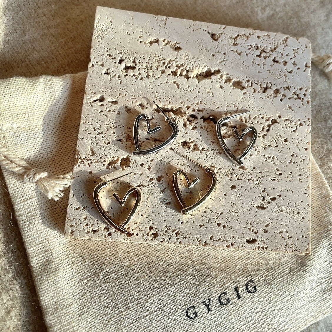 金銀鏤空心 經典假後扣耳釘