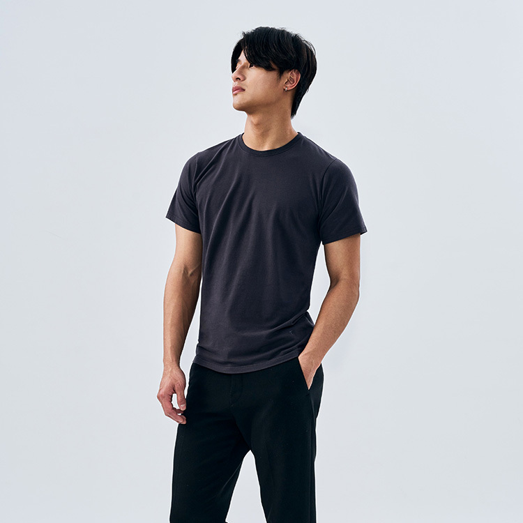 ｜鯊魚｜肩線內縮 魁梧寬肩