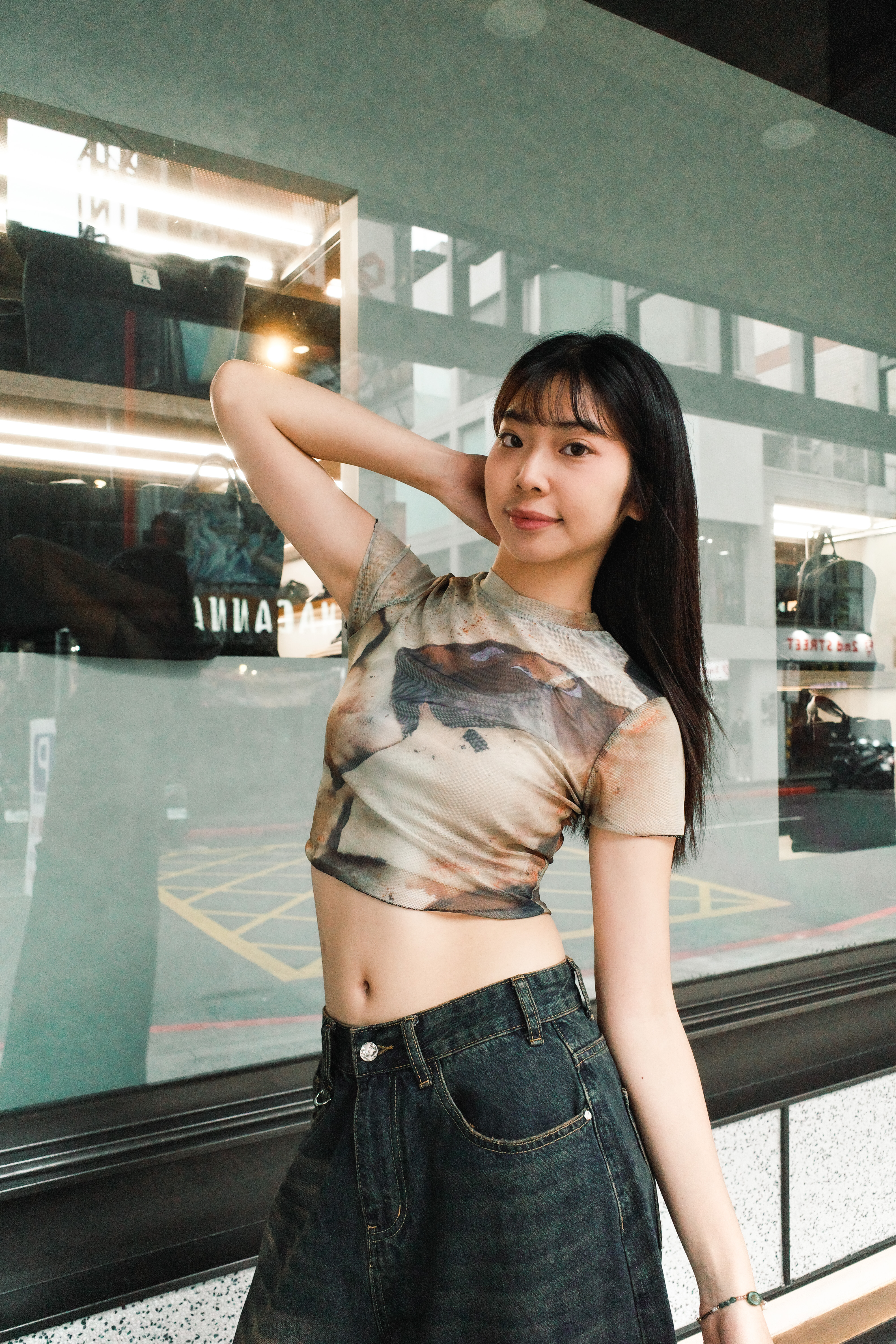 『Always_Good』潑墨印花 短版 透膚上衣