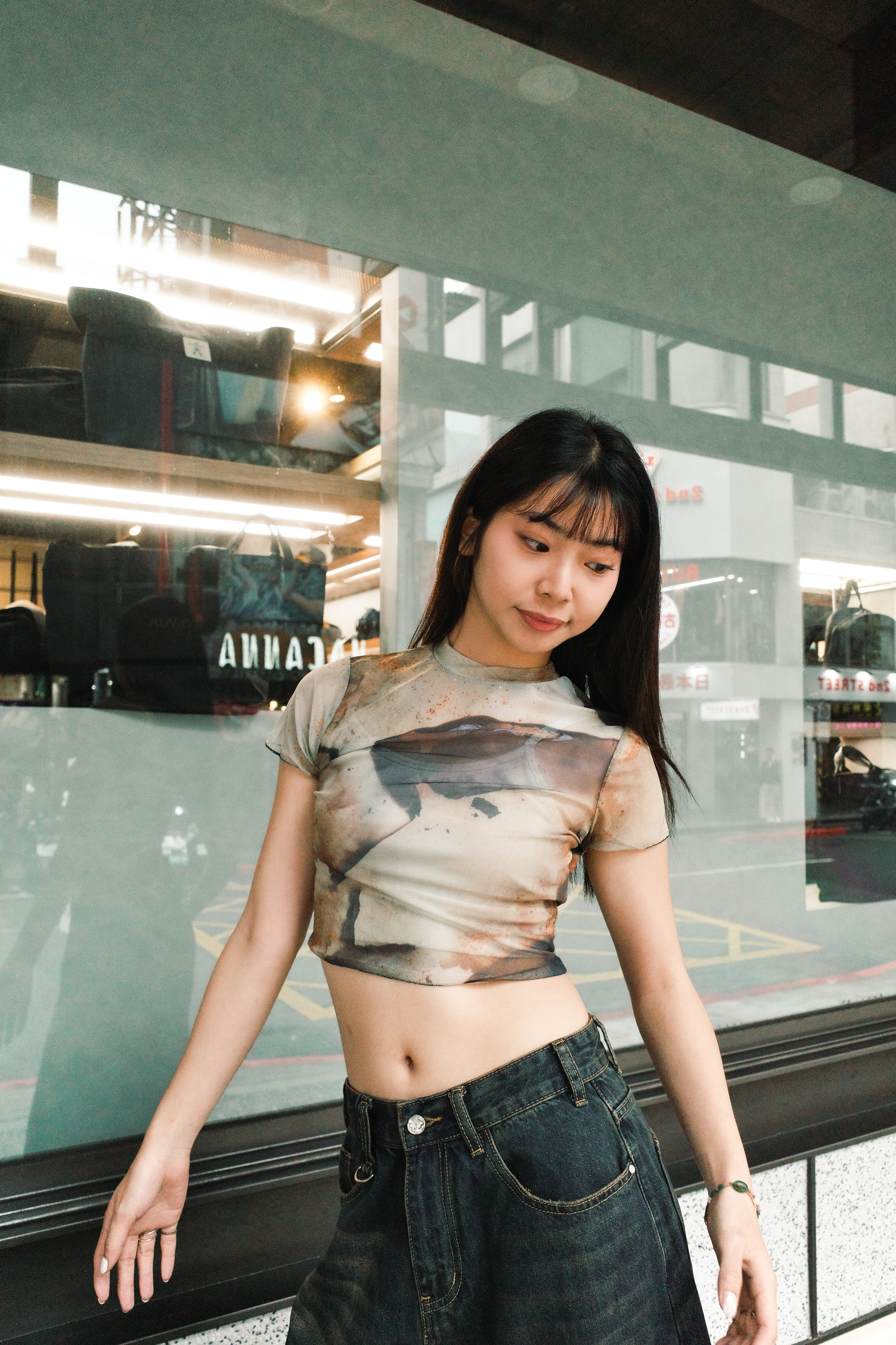 『Always_Good』潑墨印花 短版 透膚上衣