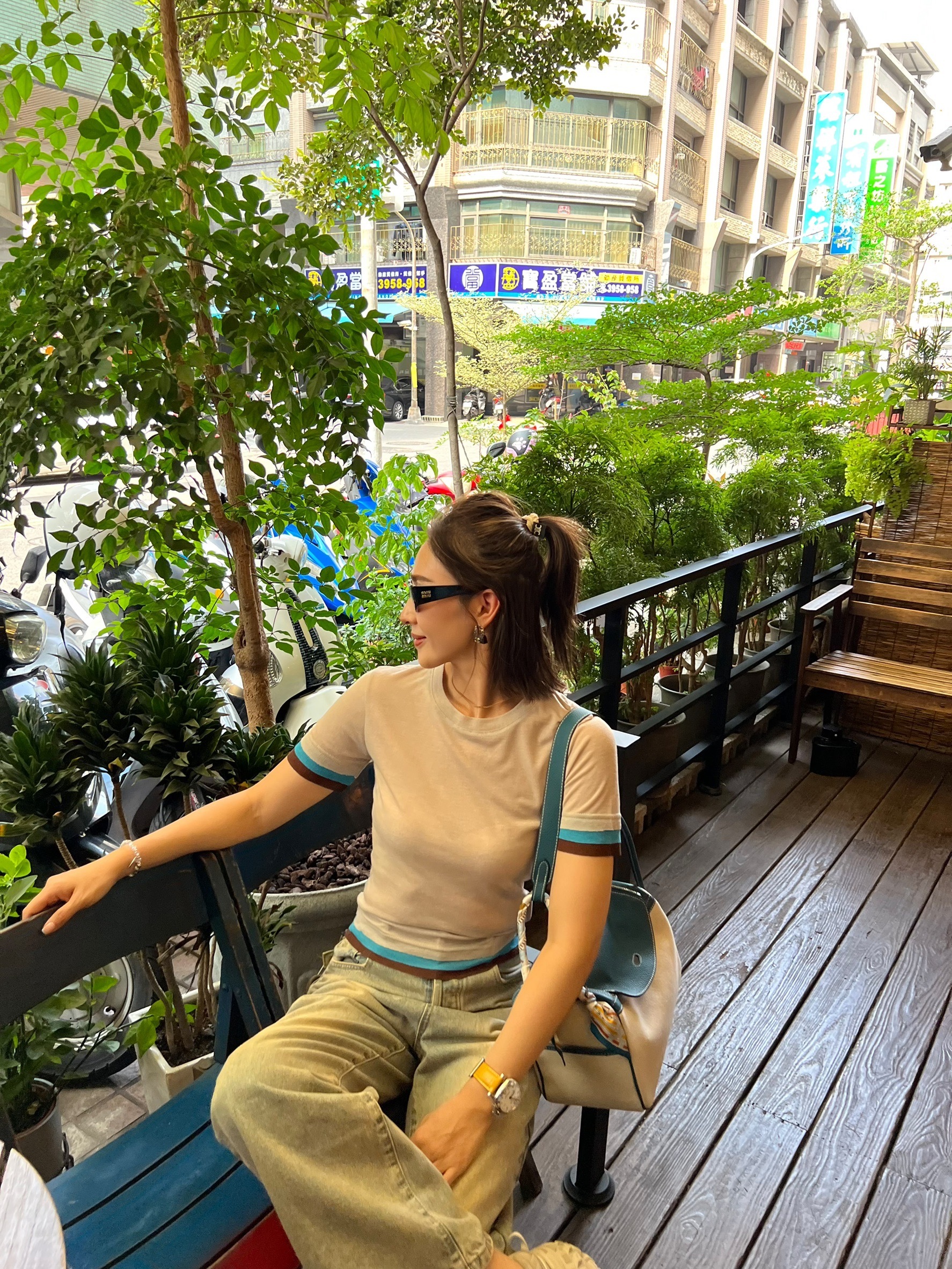 撞色三層袖軟針織上衣