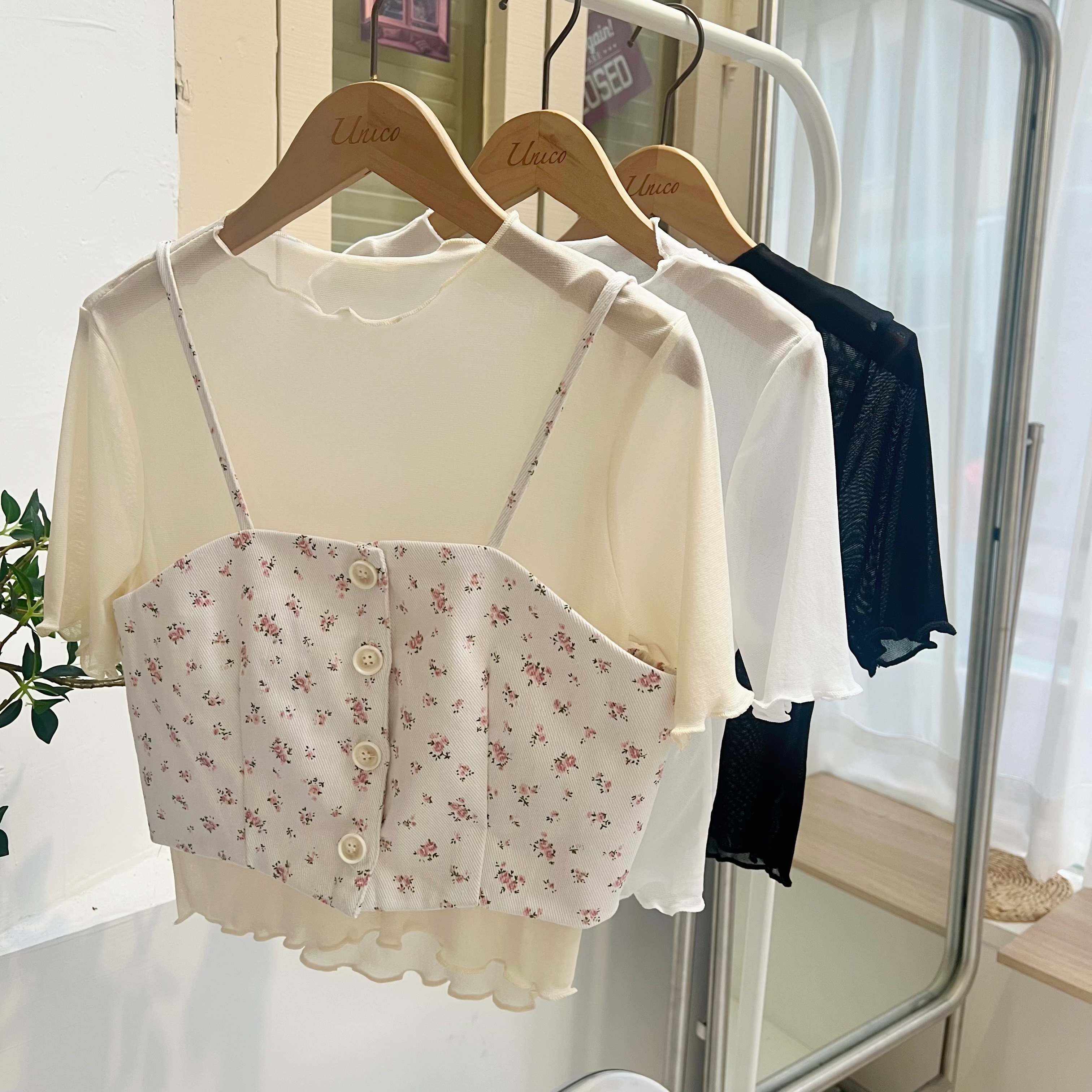 薄料透膚木耳邊上衣/三色