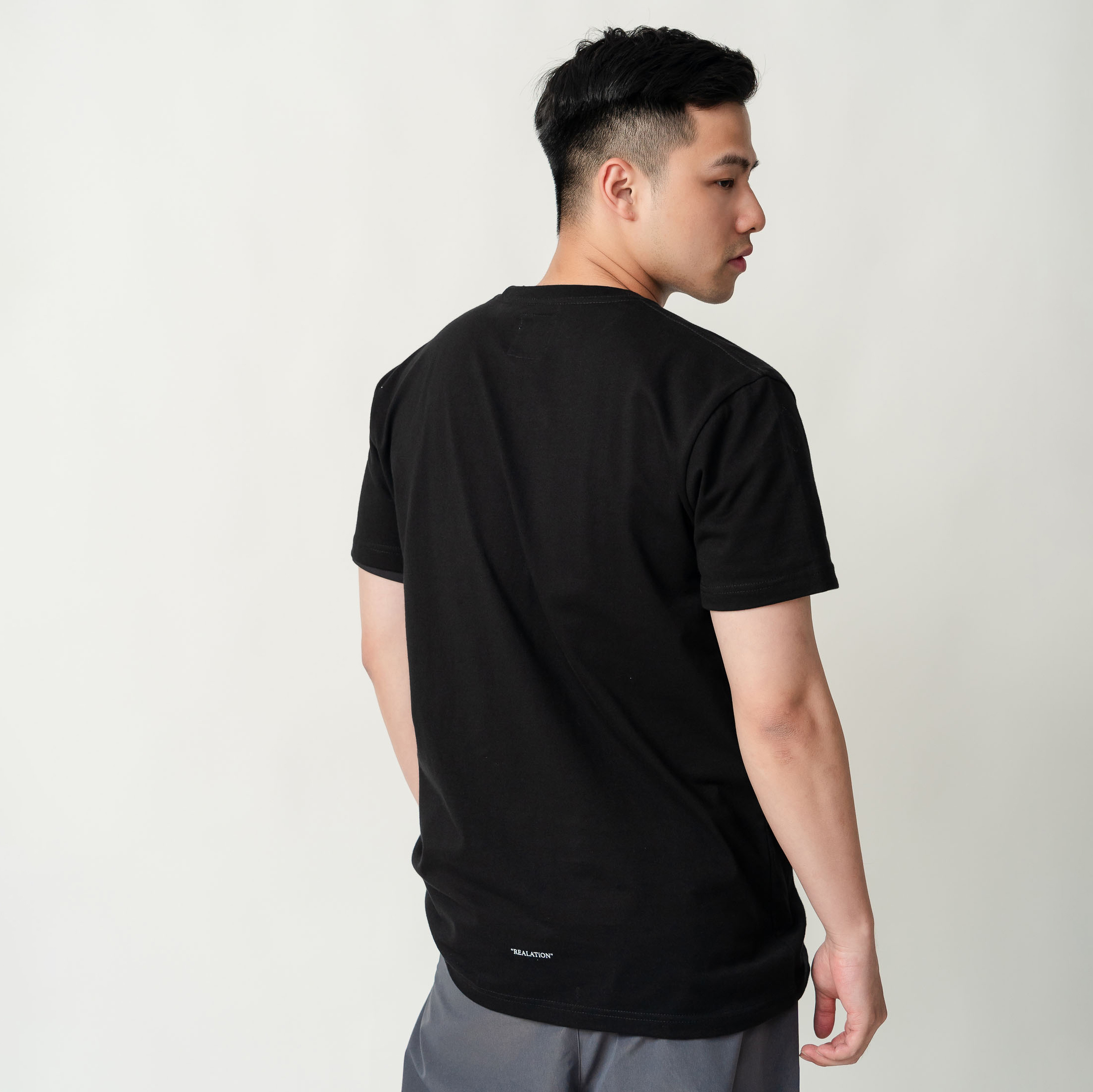 REALATiON 24SS FIT LOGO TEE - Black
