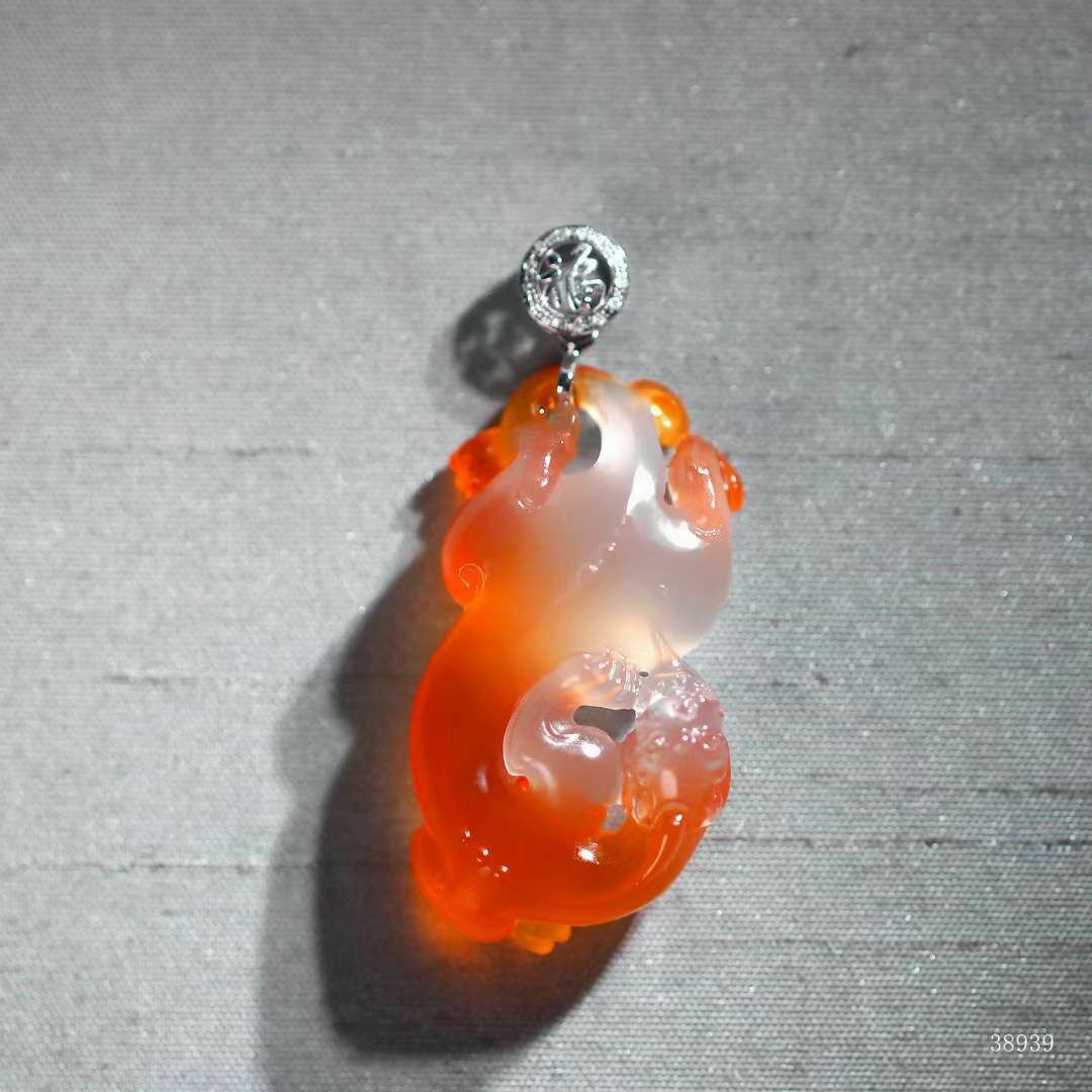 南紅冰紅鴻運當頭,天然瑪瑙