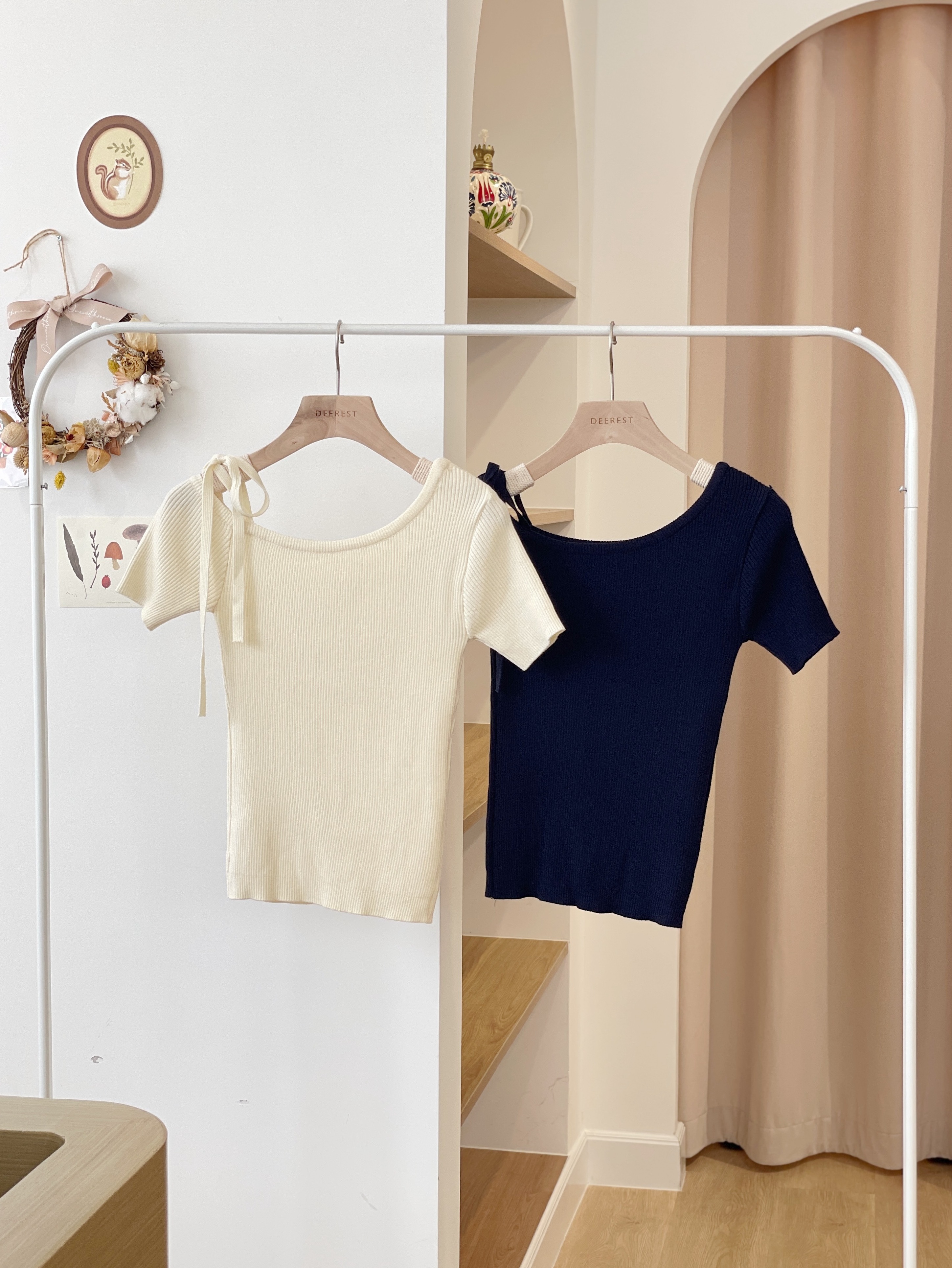 T986 One-Shoulder Tie Side Top