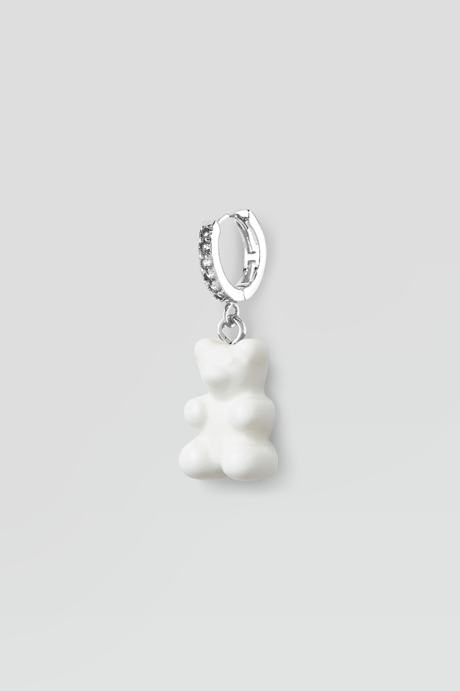 Crystal Haze｜NOSTALGIA BEAR 銀色鑲鑽復古白色小熊耳環