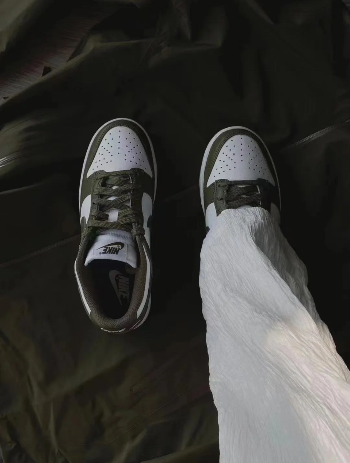 Nike Dunk Low MEDIUM OLIVE 橄欖綠 女款 DD1503-120