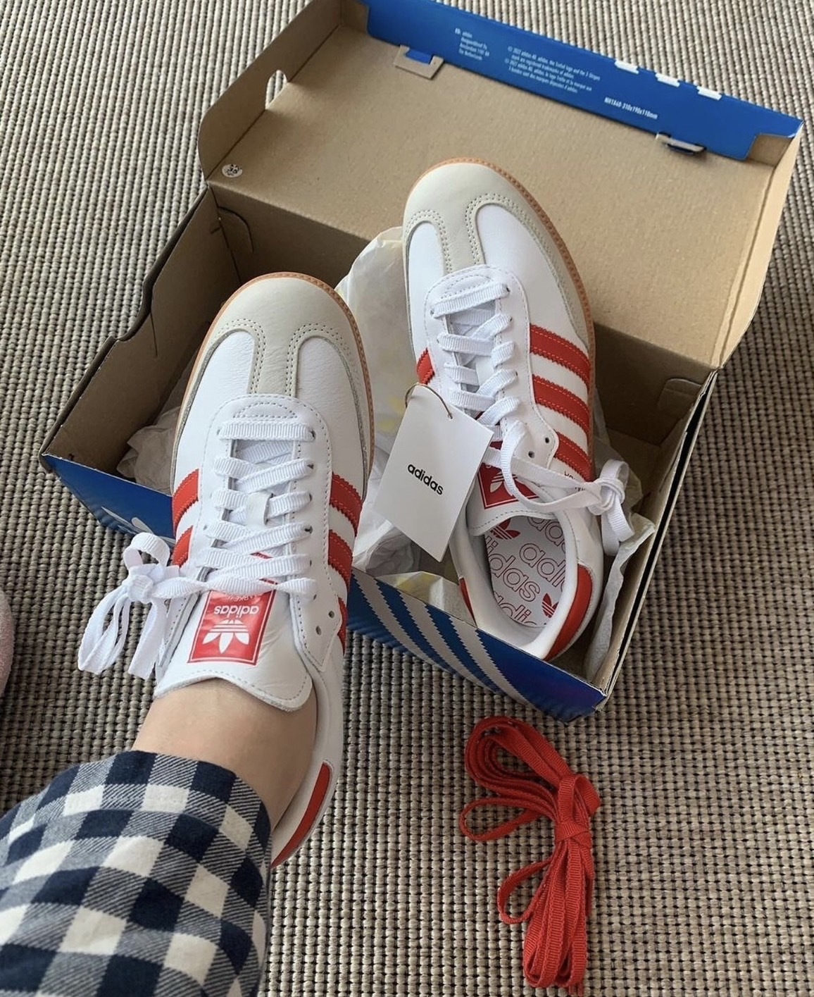 ADIDAS ORIGINALS SAMBA  白米橘粉