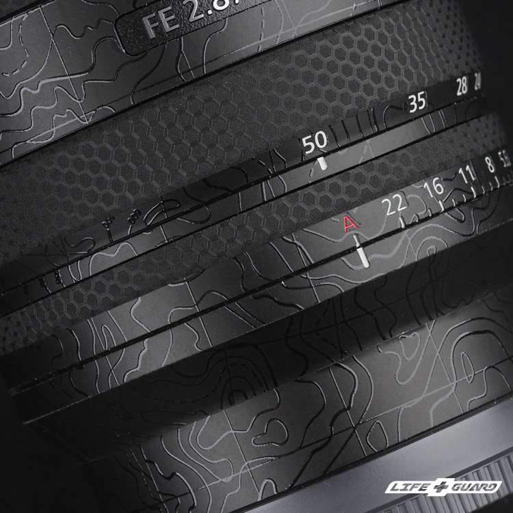 LIFE+GUARD 鏡頭貼膜安裝示意，適用 SONY FE 24-50mm F2.8 G