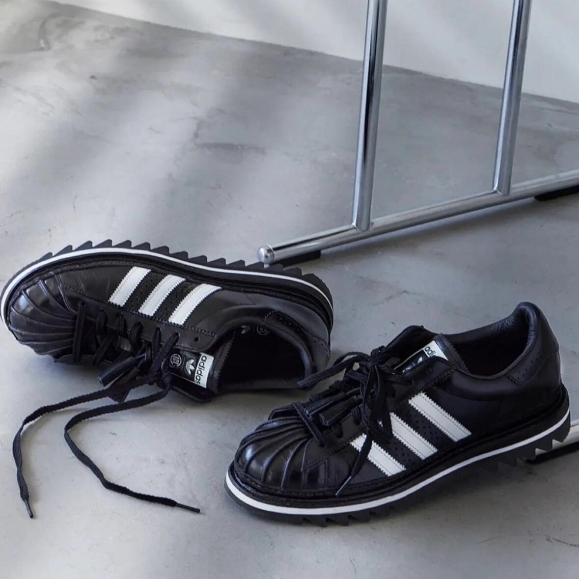 聯名款 ADIDAS SUPERSTAR X CLOT 陳冠希 英倫風 牛津鞋 貝殼鞋 鋸齒底 黑色 仿皮革 IH5953 / 預購