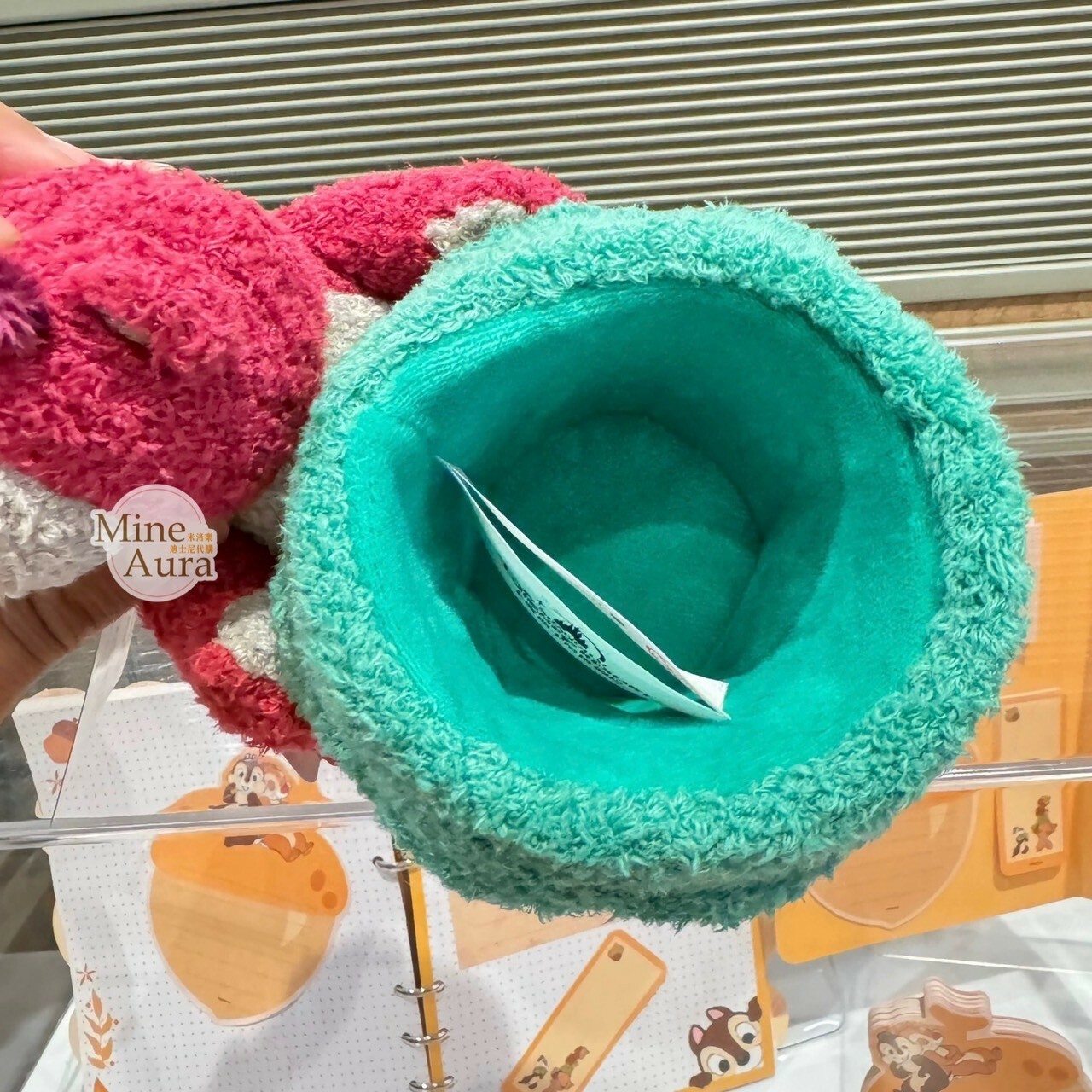 (限時特價) 熊抱哥 Lotso 抱草莓造型 絨毛 筆筒 擺飾品 玩偶 玩具總動員 Toy Story -上海迪士尼樂園