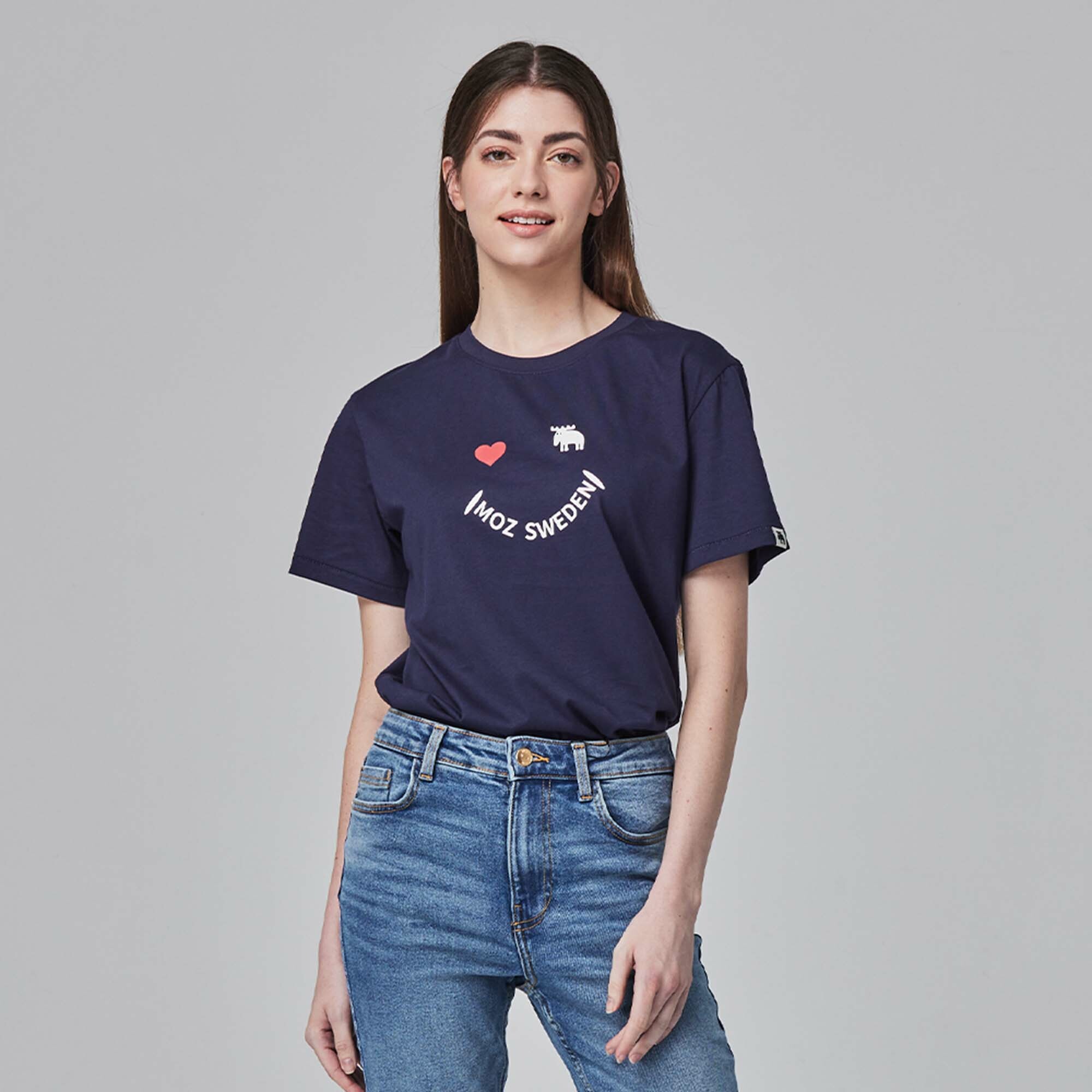 moz瑞典 笑臉駝鹿舒適柔棉 100%純棉短T-藏青 (亞洲版)男女共款