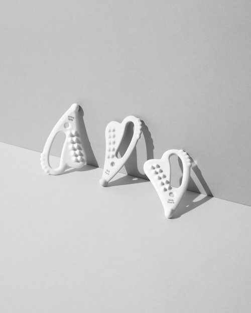 Milk Touch Slim Face Ceramic Gua Sha