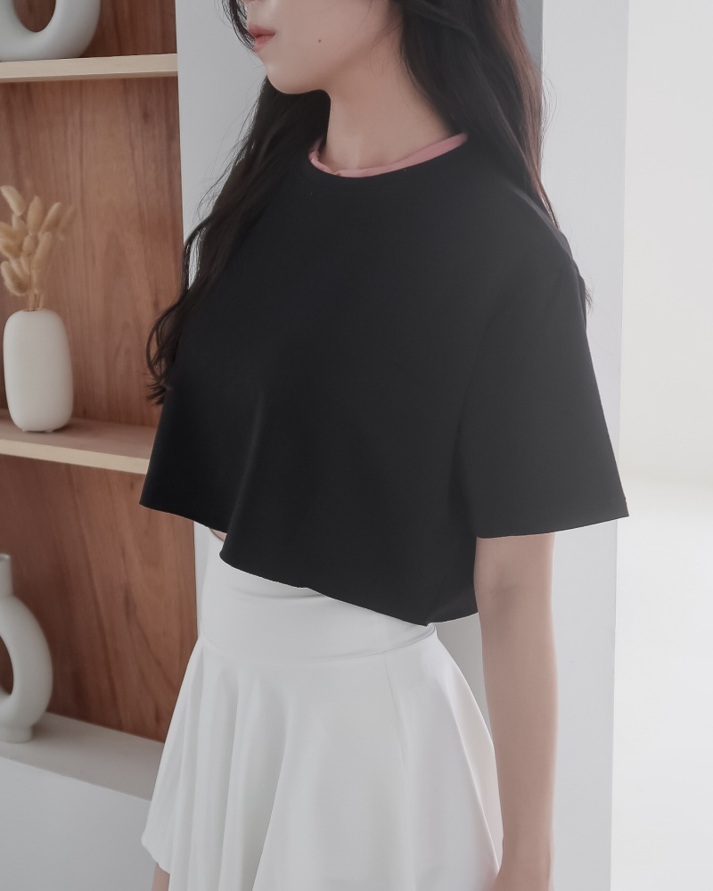 Basic short T-shirt 短版短袖上衣  / 黑