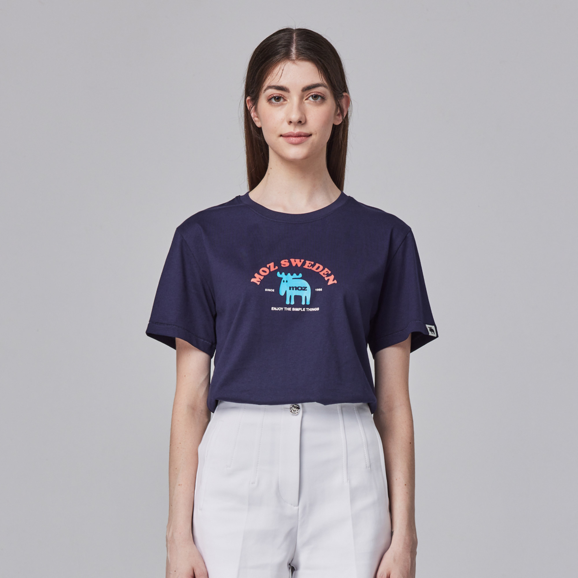 moz瑞典 美式休閒駝鹿 舒適柔棉 100%純棉短T-藏青(亞洲版)男女共款