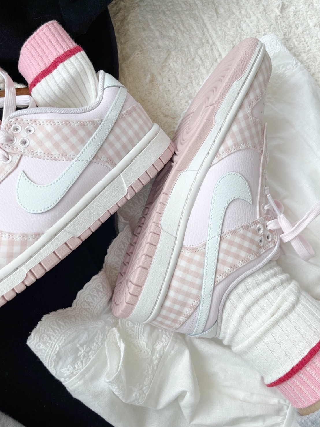 NIKE Dunk Low 草莓奶昔