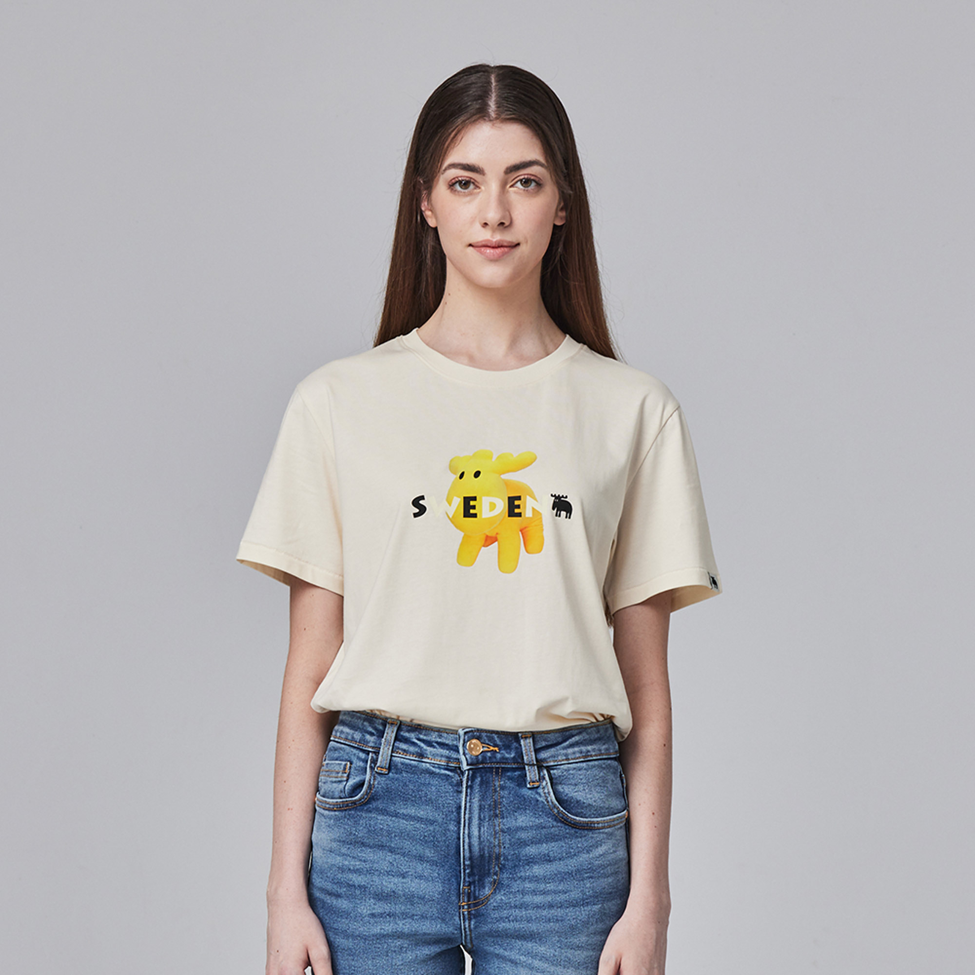 moz瑞典 手繪駝鹿 舒適柔棉 100%純棉短T-奶油白(亞洲版)女款