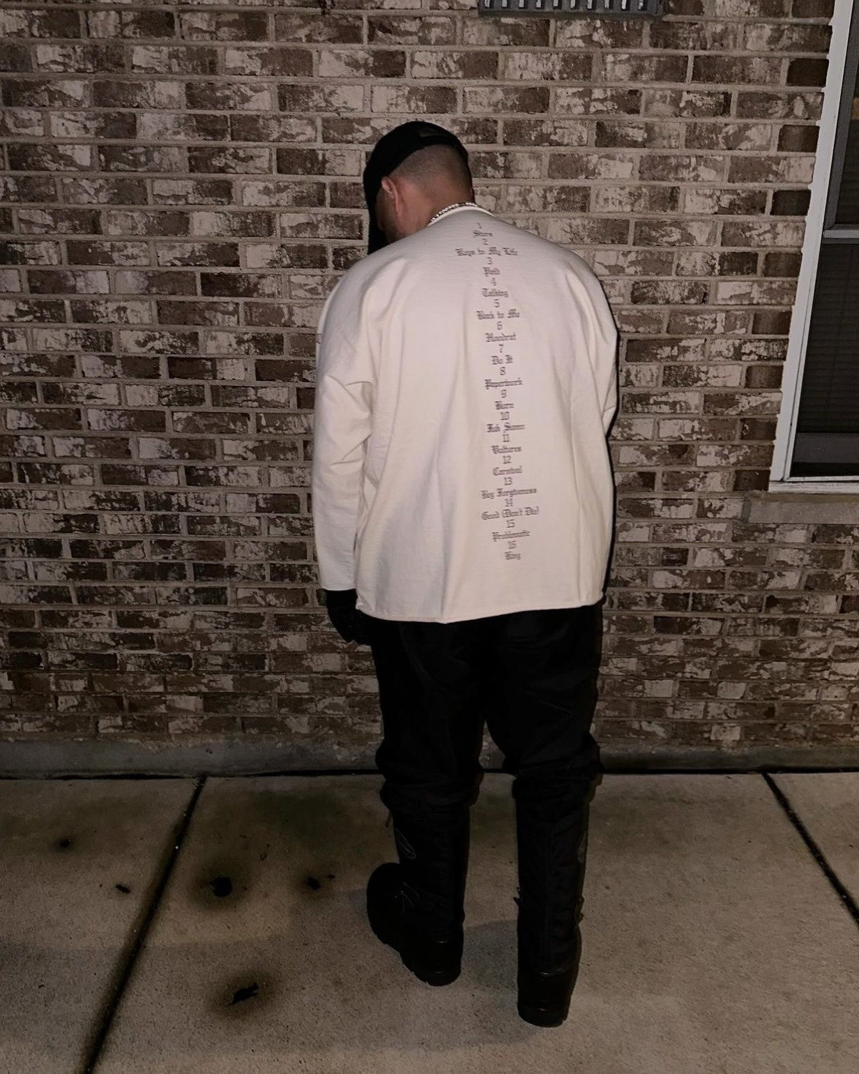 YEEZY Vultures Long T - White