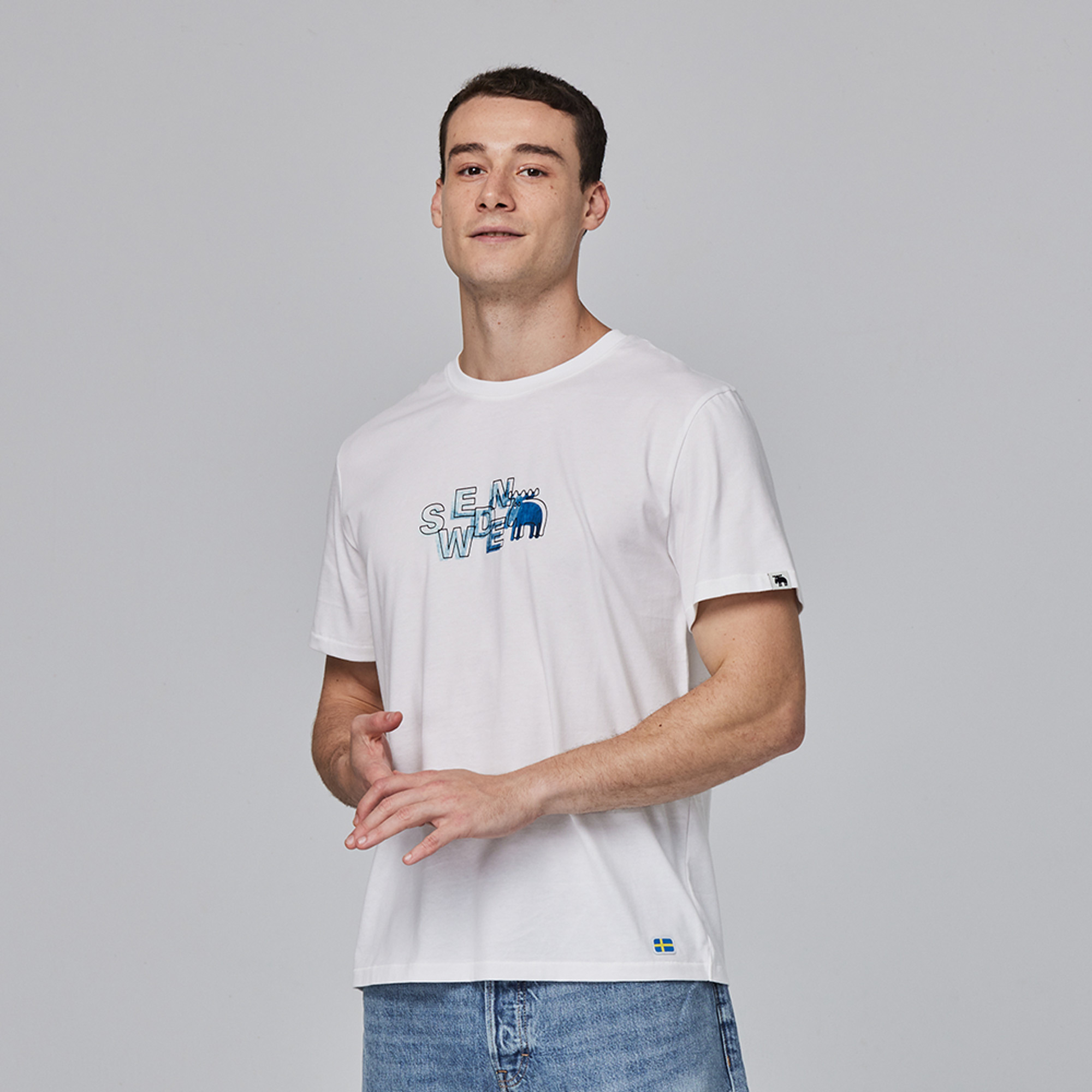 moz瑞典 漸層駝鹿 舒適柔棉 100%純棉短T-百搭白(亞洲版)男款