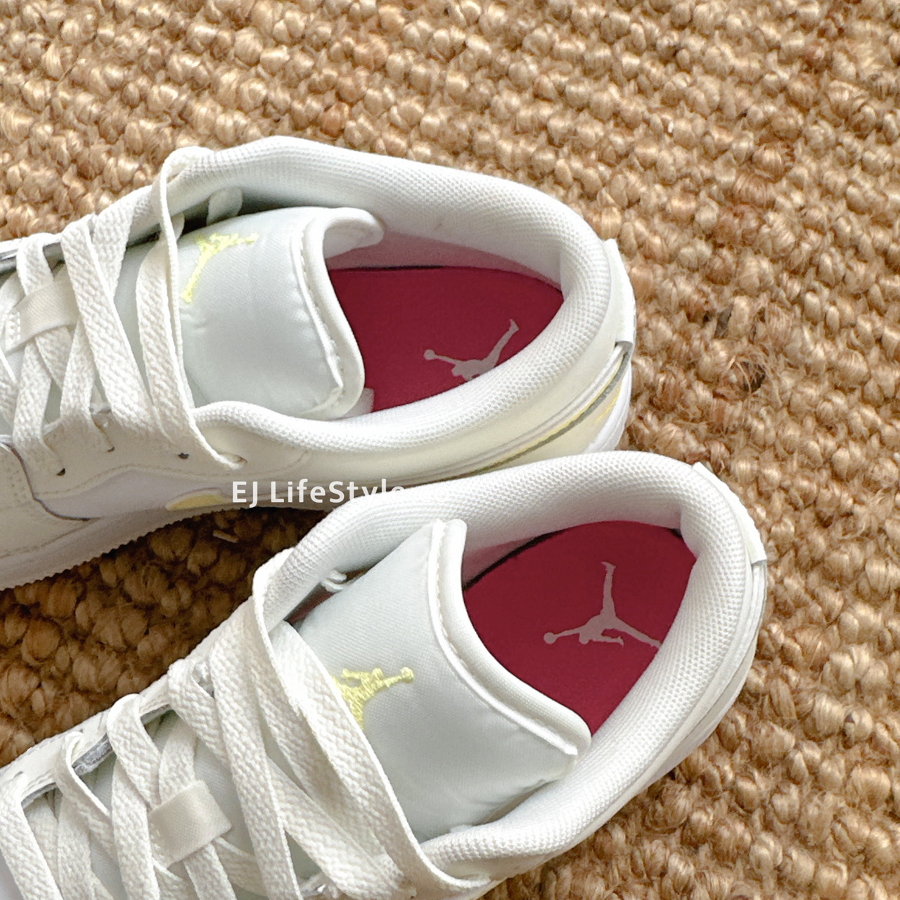 NIKE AIR JORDAN 1 LOW “ZESTY LEMON