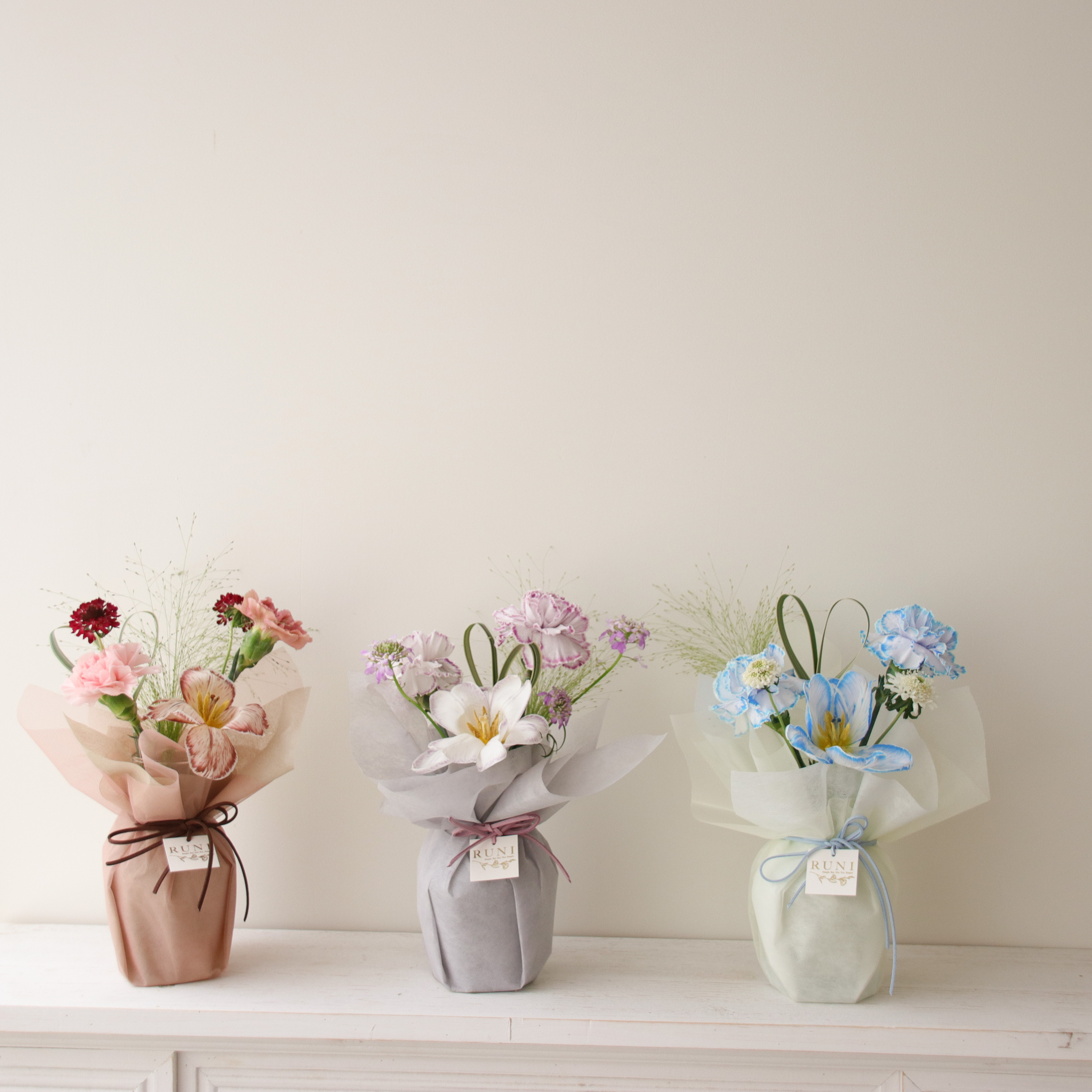 包成花束感的可愛花瓶花！（多色可選，內附小花瓶）