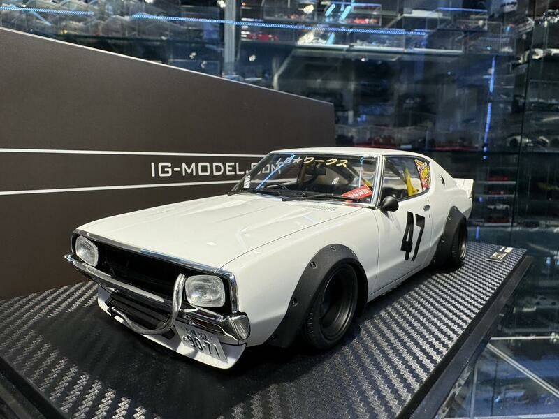 Ignition IG3218 LB-WORKS Kenmeri 2Dr White 1/18 (Resin)