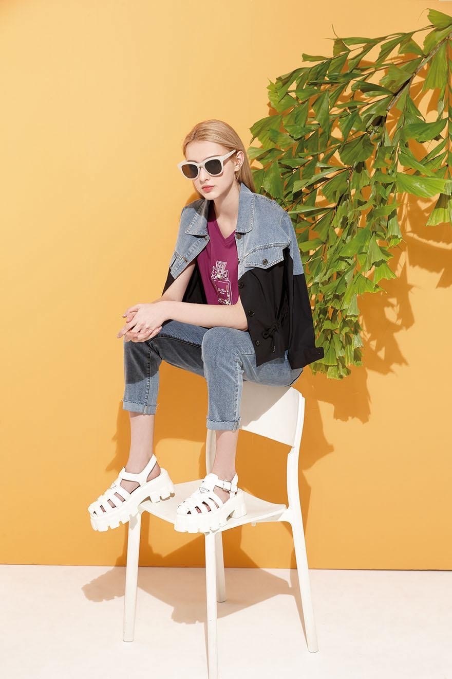 時尚短板外套牛仔個性拼接U6101