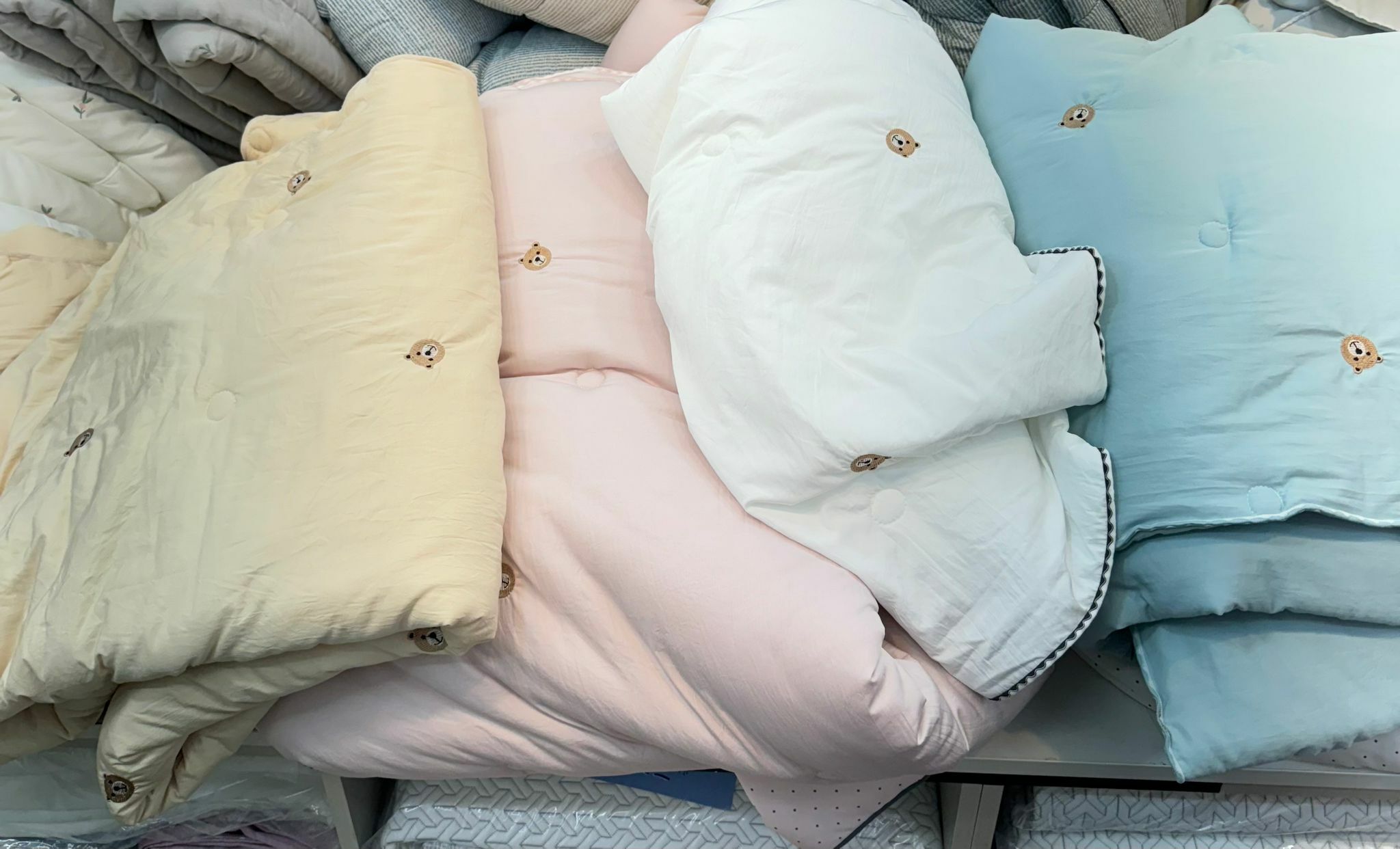 O19 熊仔 莫代爾天絲 夏天被 BB  size 110x125 cm  made in korea