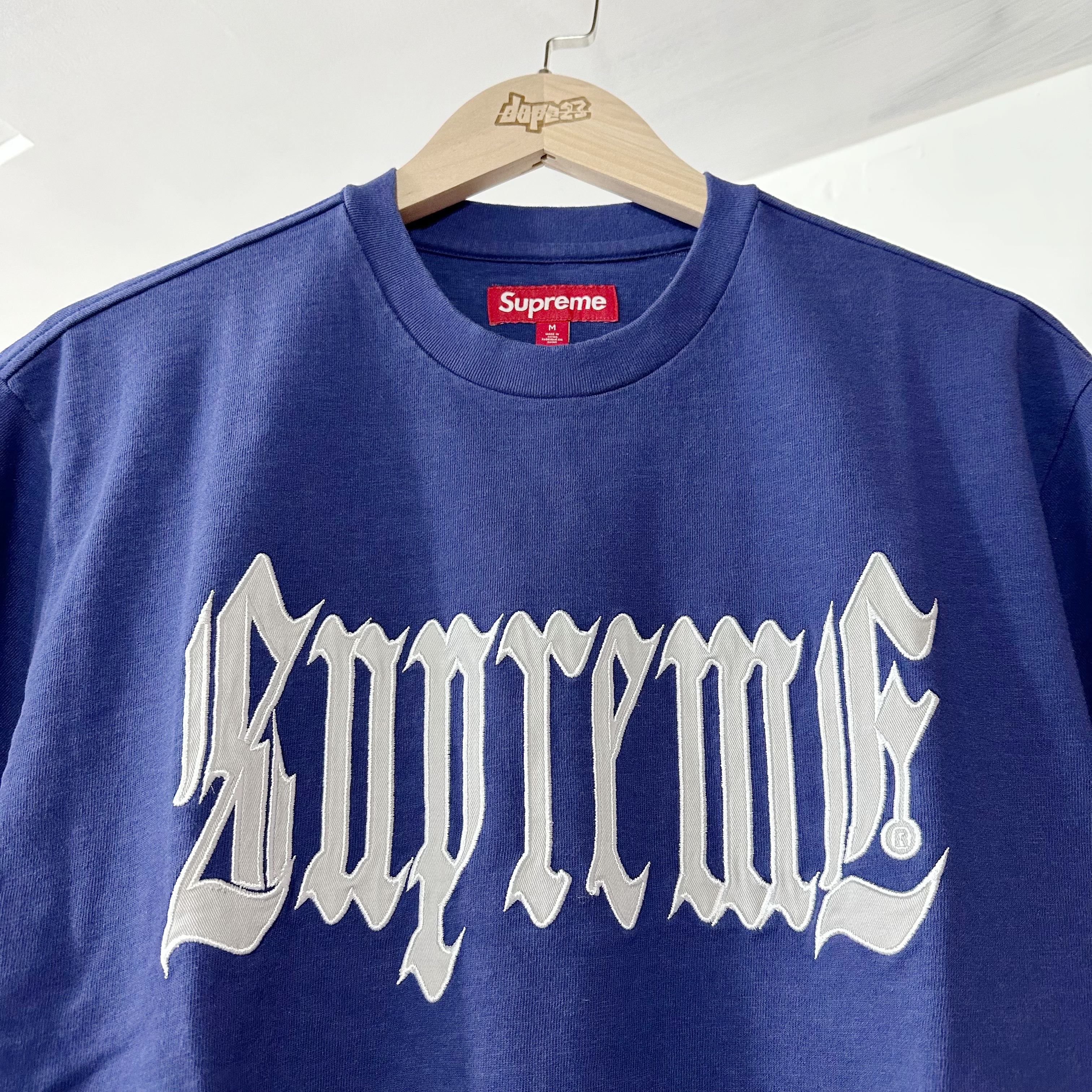 Supreme SS24 Old English S/S Top Navy