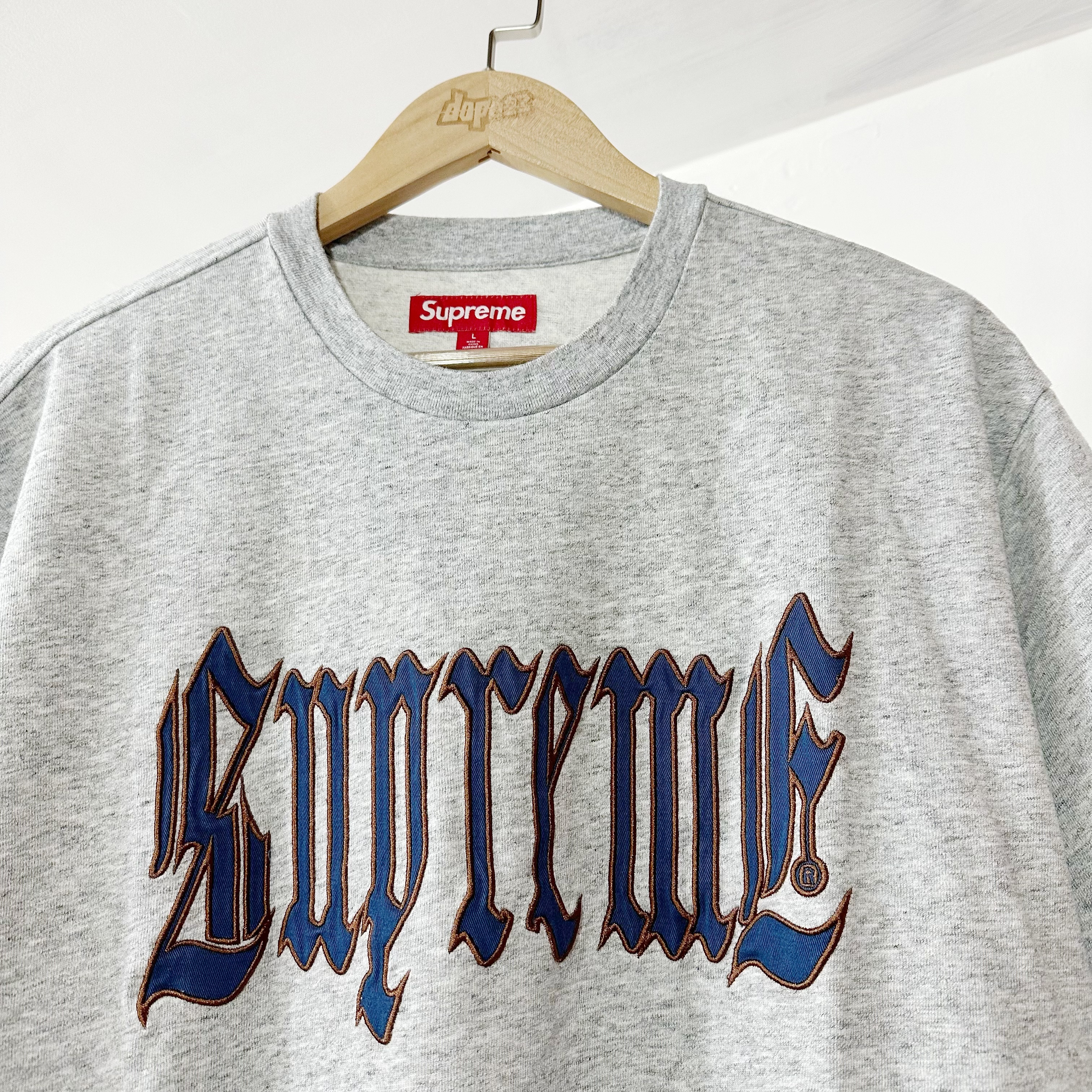 Supreme SS24 Old English S/S Top GREY